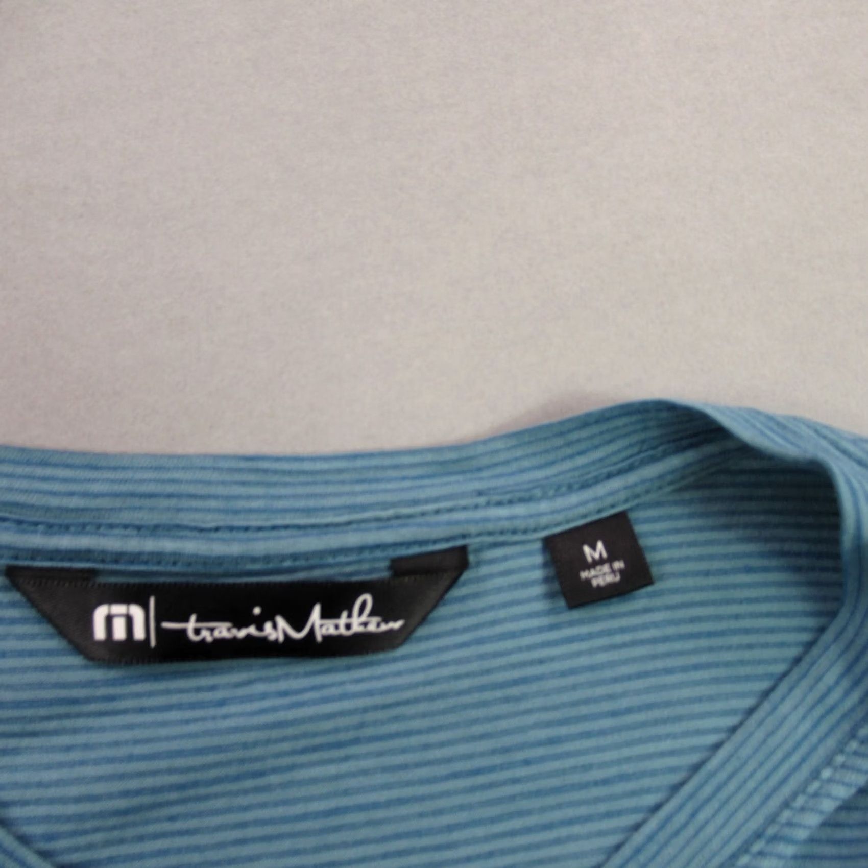 TravisMathew Travis Mathew Shirt Mens Medium Short Sleeve V Neck Stretch Lightweight Size US M / EU 48-50 / 2 - 3 Thumbnail