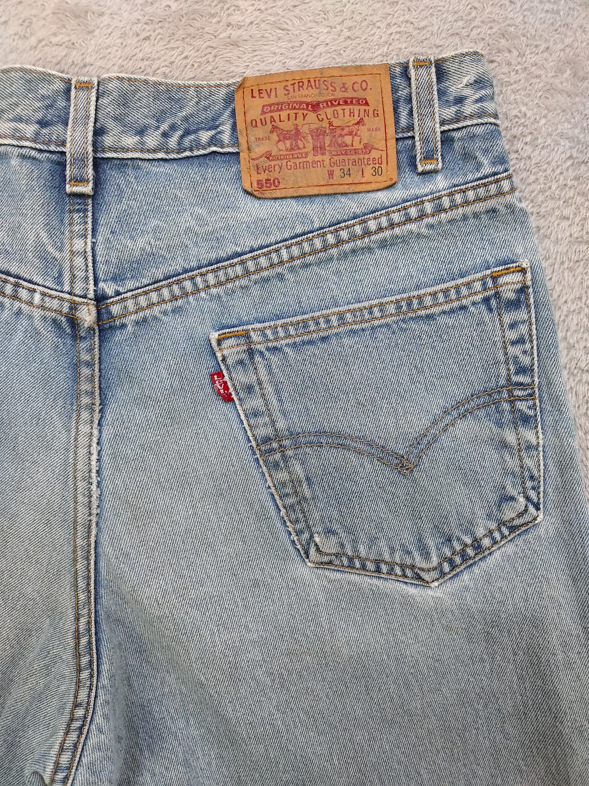 Levi's Vintage Levi’s 550 Relaxed Fit Distressed Light Wash Jeans Size US 34 / EU 50 - 11 Thumbnail