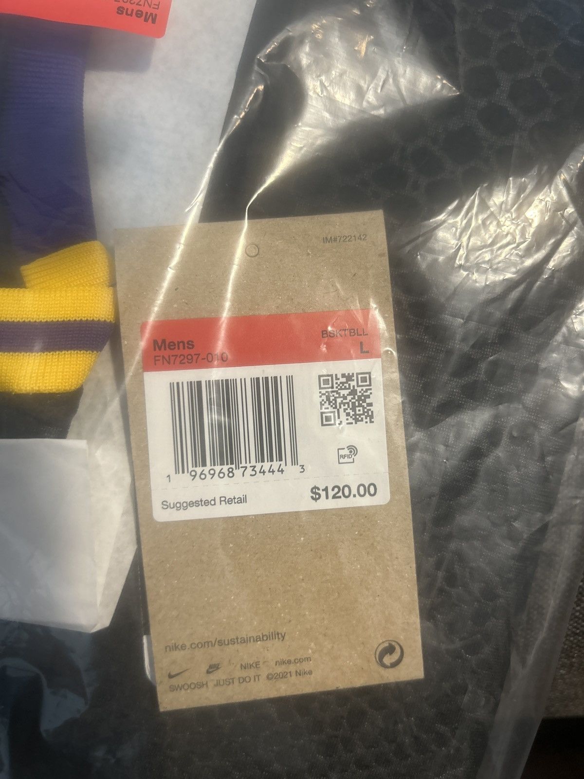 Nike Nike Kobe Los Angeles Lakers City Edition Swingman Jersey Size US L / EU 52-54 / 3 - 8 Thumbnail