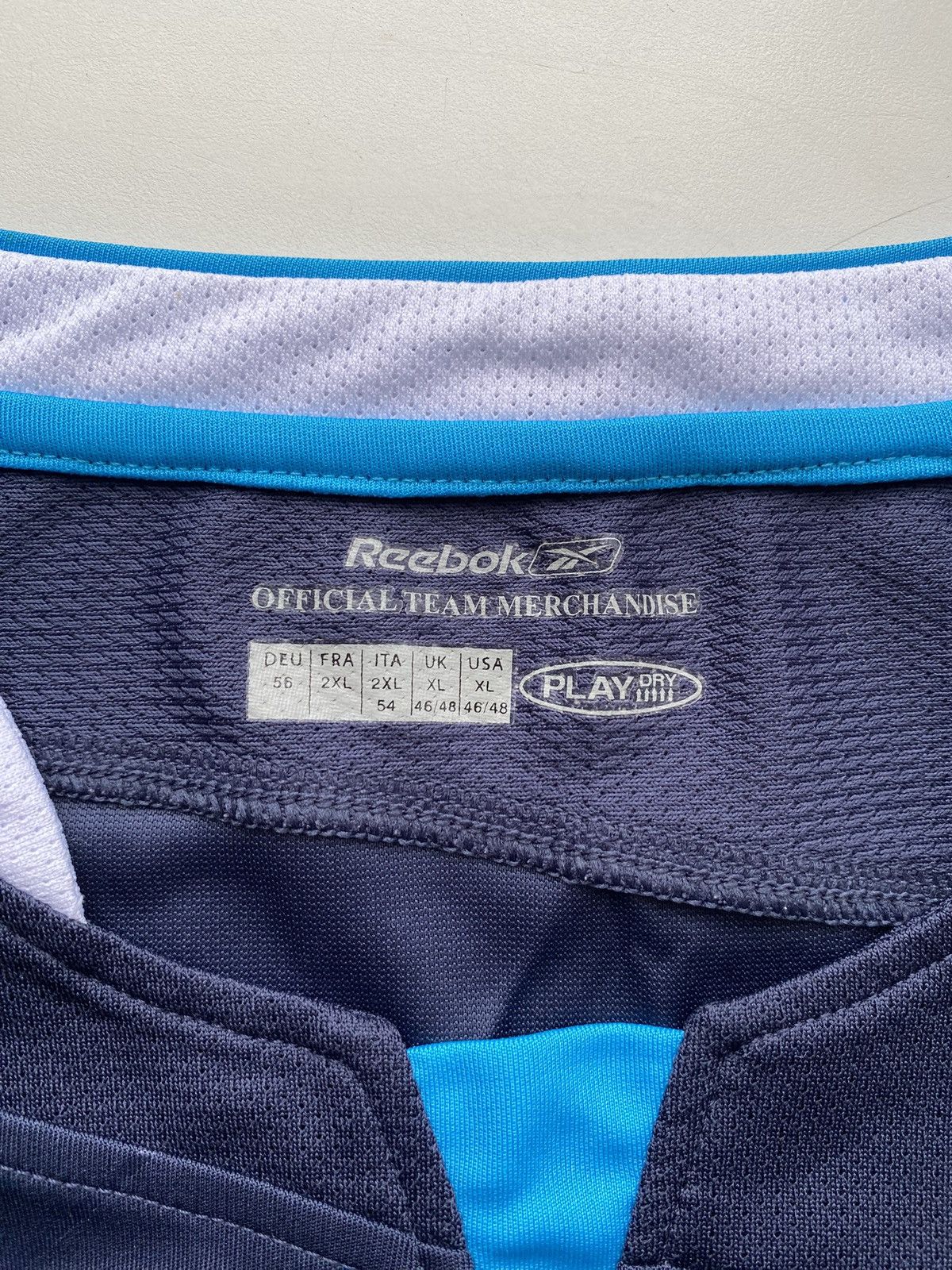 Reebok Authentic Manchester City 2005 2006 Away Football Shirt XL Size US XL / EU 56 / 4 - 4 Thumbnail