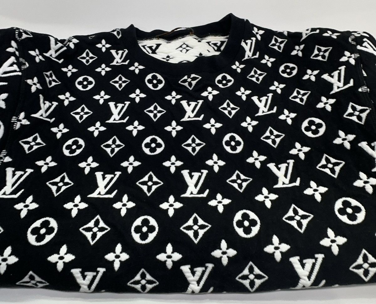 Louis Vuitton Louis Vuitton Full Monogram Jacquard Crewneck sweatshirt Size US XS / EU 42 / 0 - 5 Thumbnail