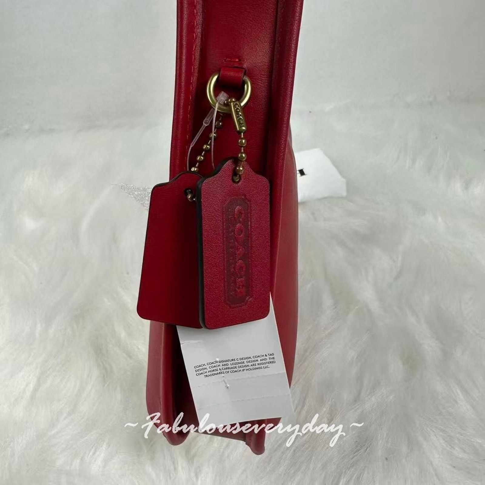Coach Coach Curve Zip Bag Shoulder Bag In Leather/Gold/Ruby CAF11 Size ONE SIZE - 8 Thumbnail