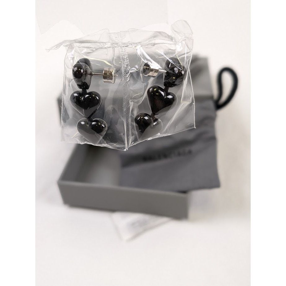 Balenciaga o1rshd1 Q:2 / Size: OS / Heart Earrings in Black Size ONE SIZE - 3 Thumbnail