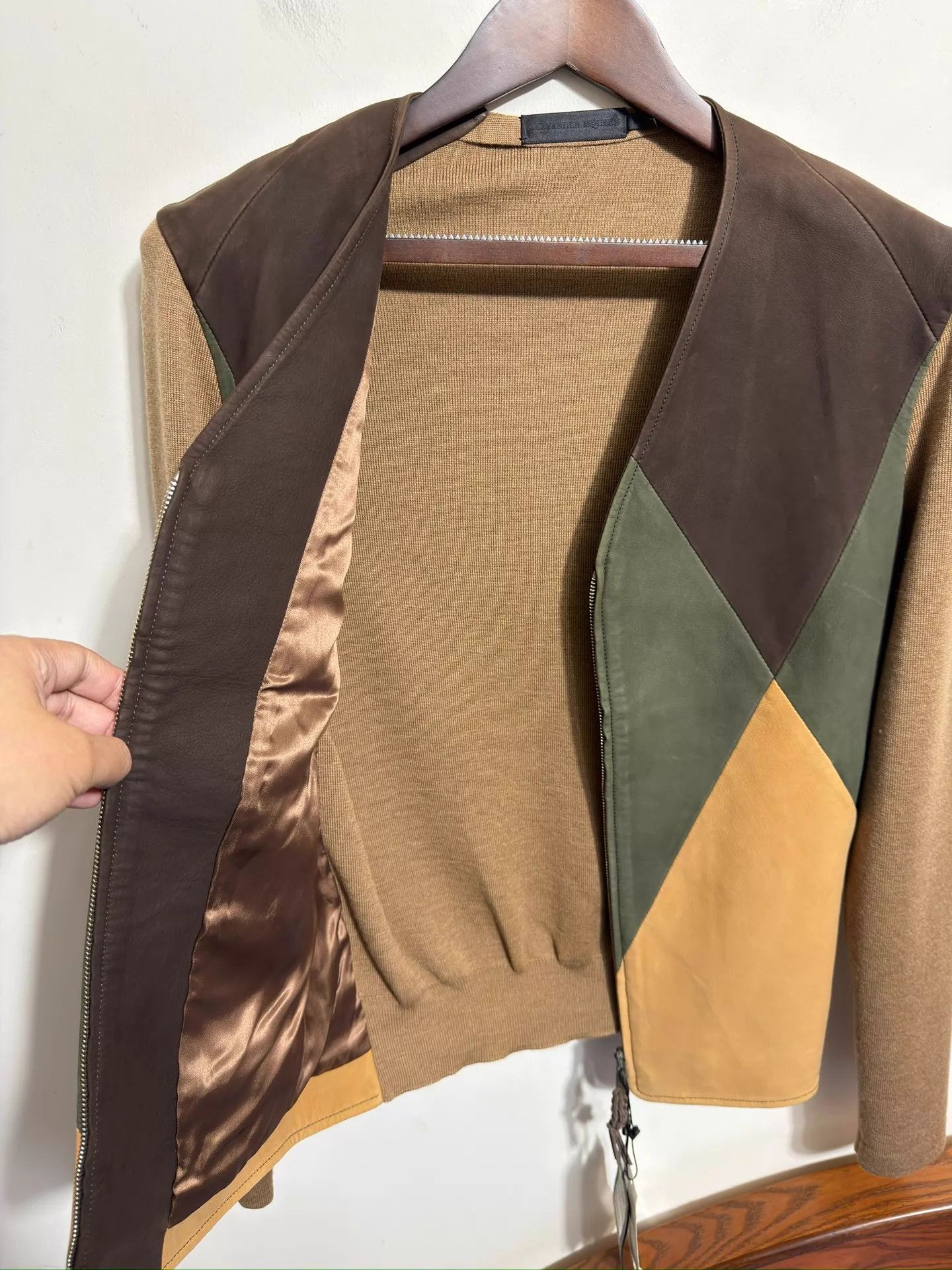 Alexander McQueen Alexander McQueen Slim Leather & Wool Knit Jacket 46 Size US S / EU 44-46 / 1 - 7 Thumbnail