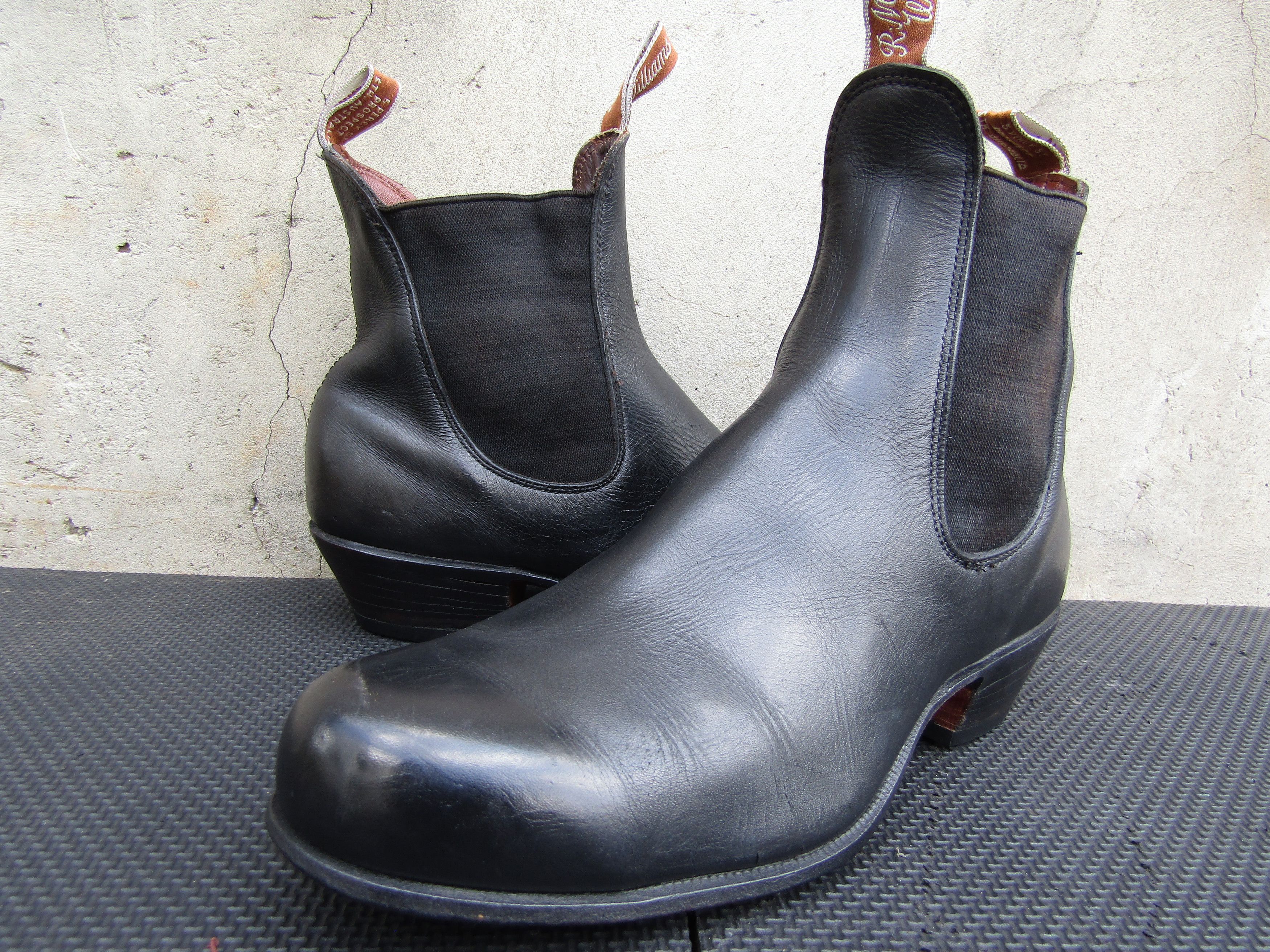 R.M. Williams RM Williams Vintage Leather Cuban Bushman Black Chelsea Size US 9 / EU 42 - 1 Thumbnail