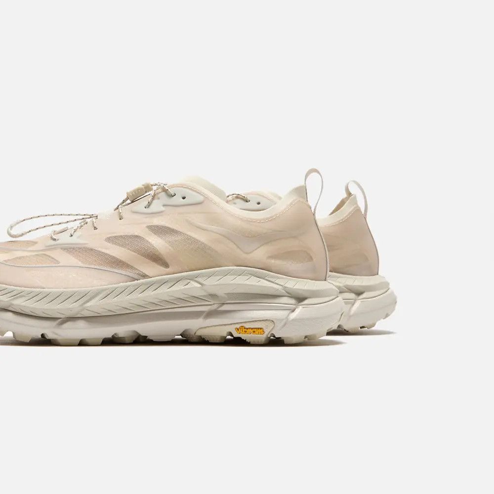 Hoka × Satisfy Hoka x Satisfy Mafate Speed 4 Lite Bone Size US 11 / EU 44 - 2 Thumbnail