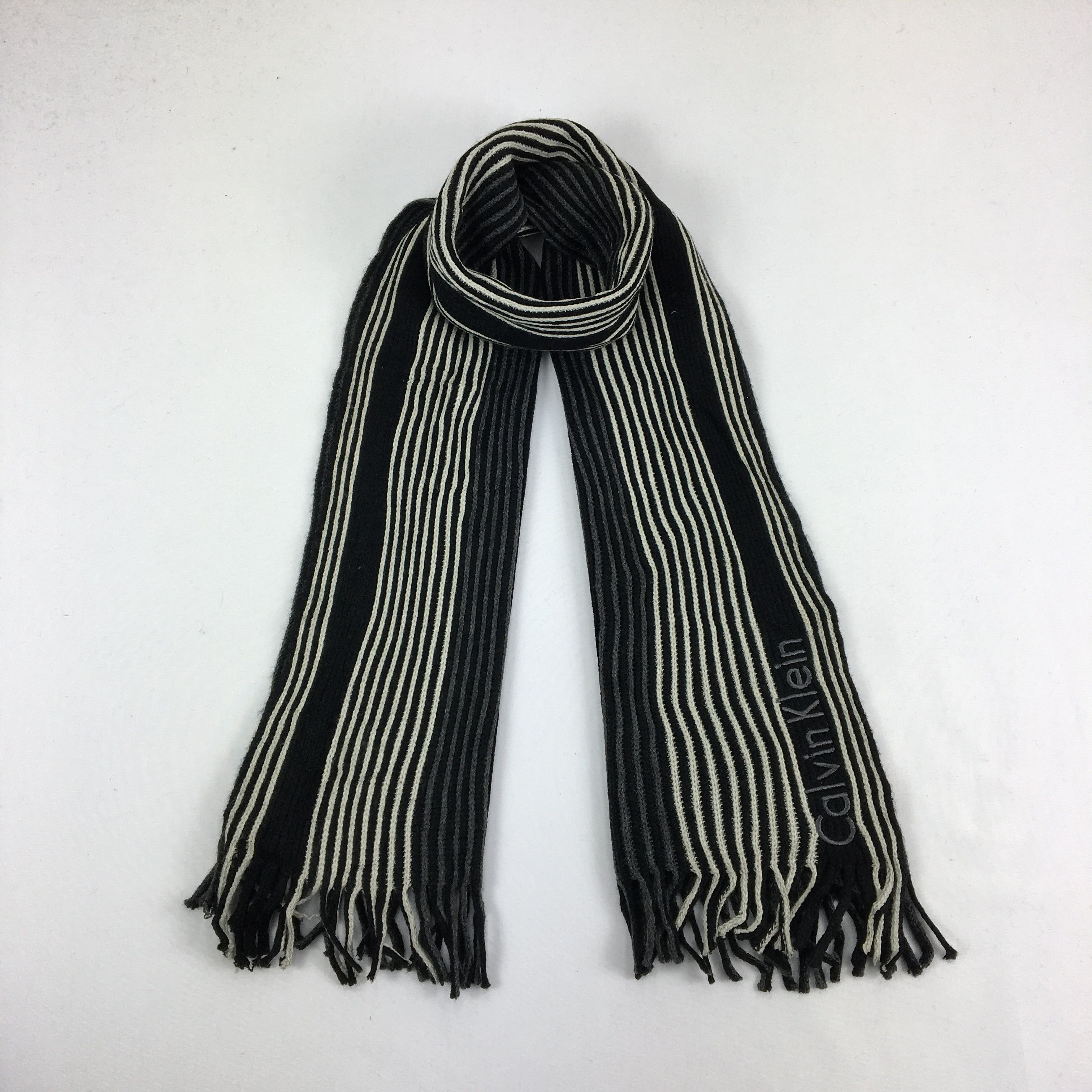 Calvin Klein Calvin Klein Scarf Muffler Wool Cashmere . Size ONE SIZE - 1 Thumbnail