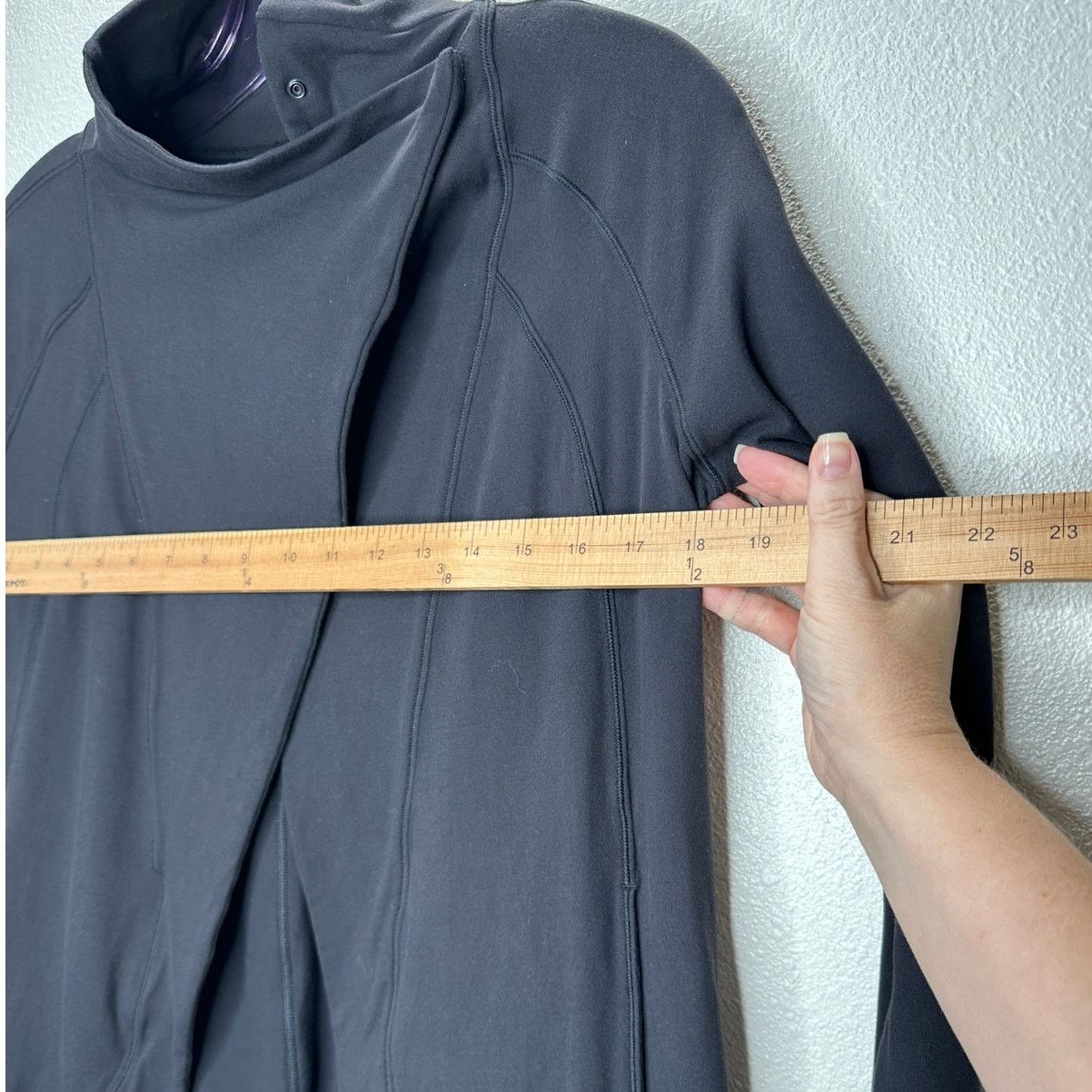 Lululemon Lululemon Black Cardigan Style Snap Neck Button Collar 4 Size S / US 4 / IT 40 - 10 Thumbnail