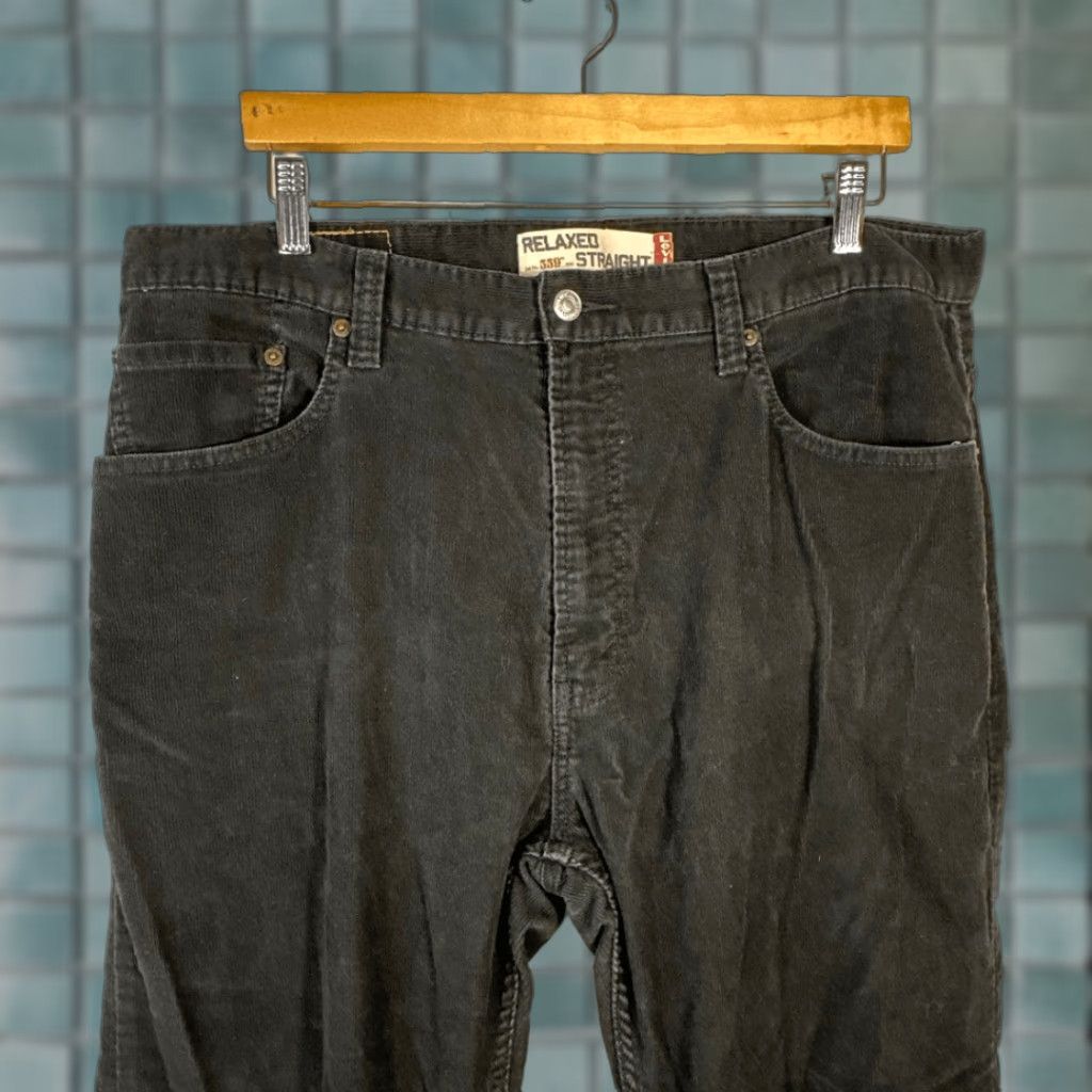 Levi's Levi’s 559 Relaxed Straight Pants Jeans 38 Mens Black Corduroy L32 Men Regular Inseam 32 Chin o? Size US 38 / EU 54 - 1 Thumbnail