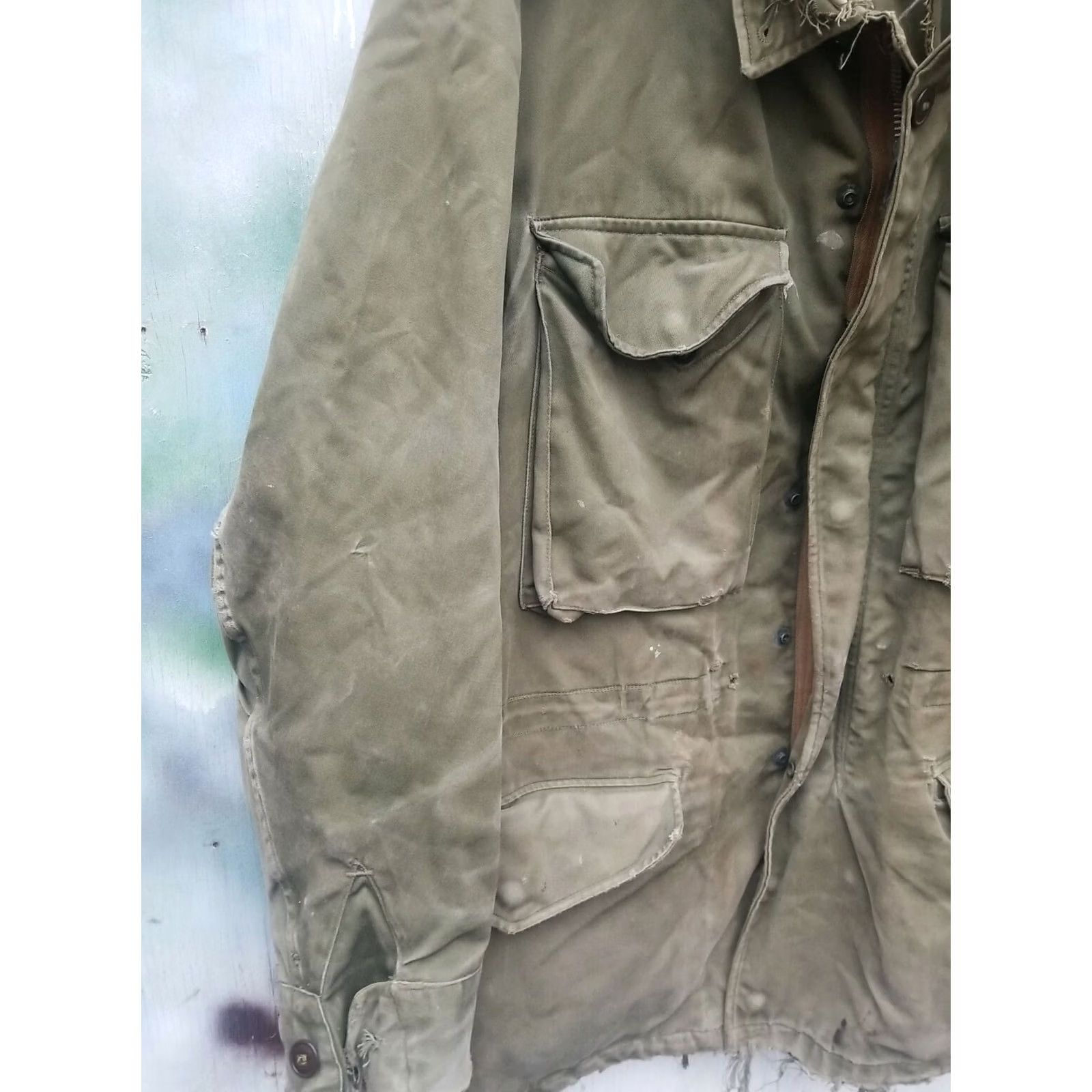 Vintage Vtg 50s Korean War Era M-1951 Issued Military Field Jacket Shell Mens Coat Green M-1951 Cotton Shell Zipper Snap Distressed Fading Size US M / EU 48-50 / 2 - 3 Thumbnail