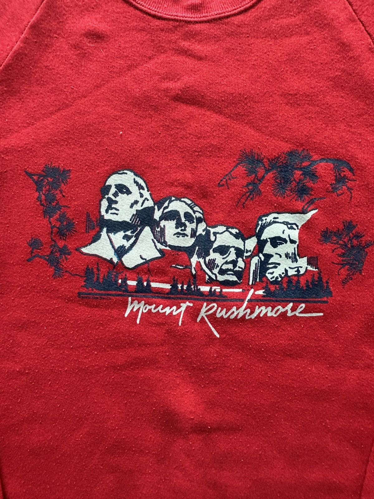 Vintage Vintage 80s Raglan Mount Rushmore Sweatshirt Size US M / EU 48-50 / 2 - 2 Thumbnail