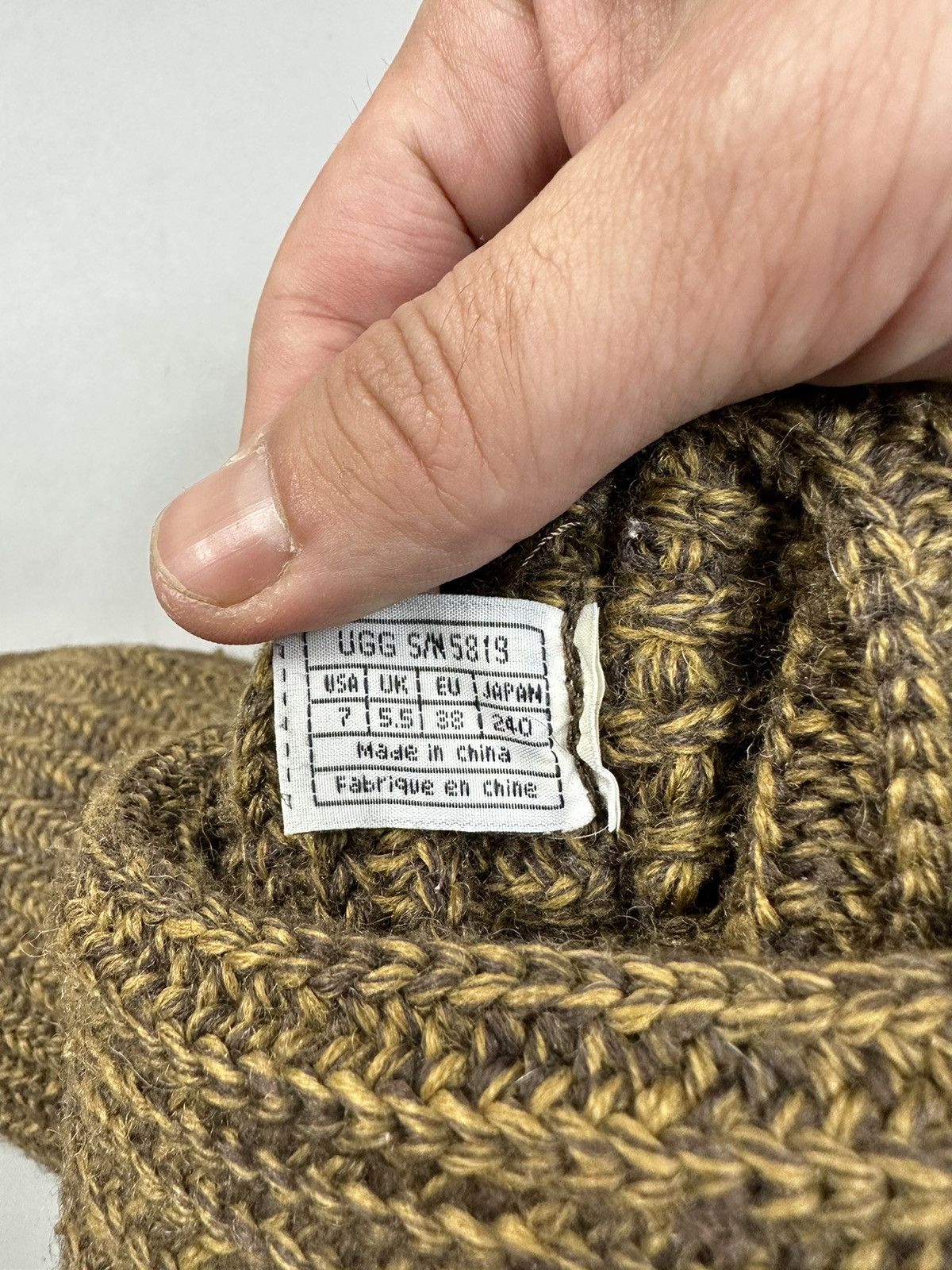 Ugg Vintage Ugg Knited High Slippers Size US 7.5 / IT 37.5 - 7 Thumbnail