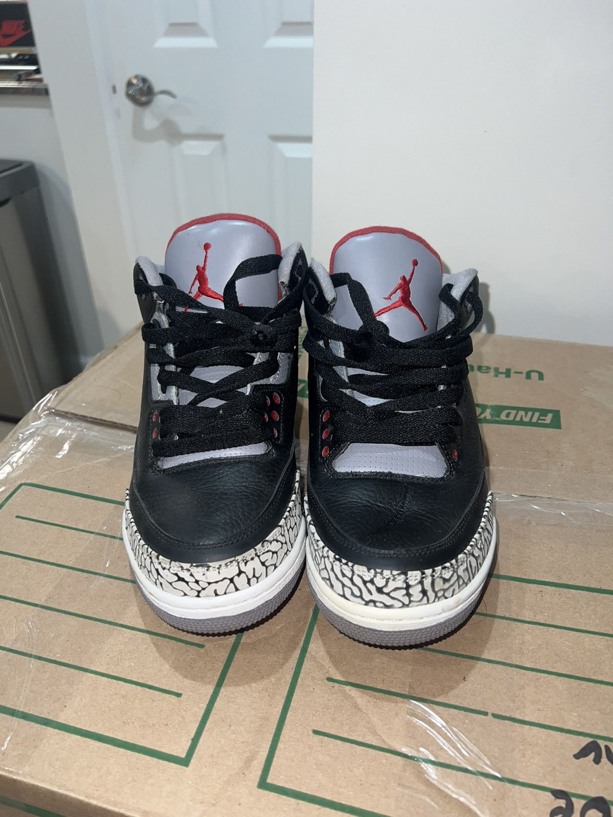 Jordan Brand Air Jordan 3 Retro Black Cement – Size 9 Size US 9 / EU 42 - 8 Thumbnail