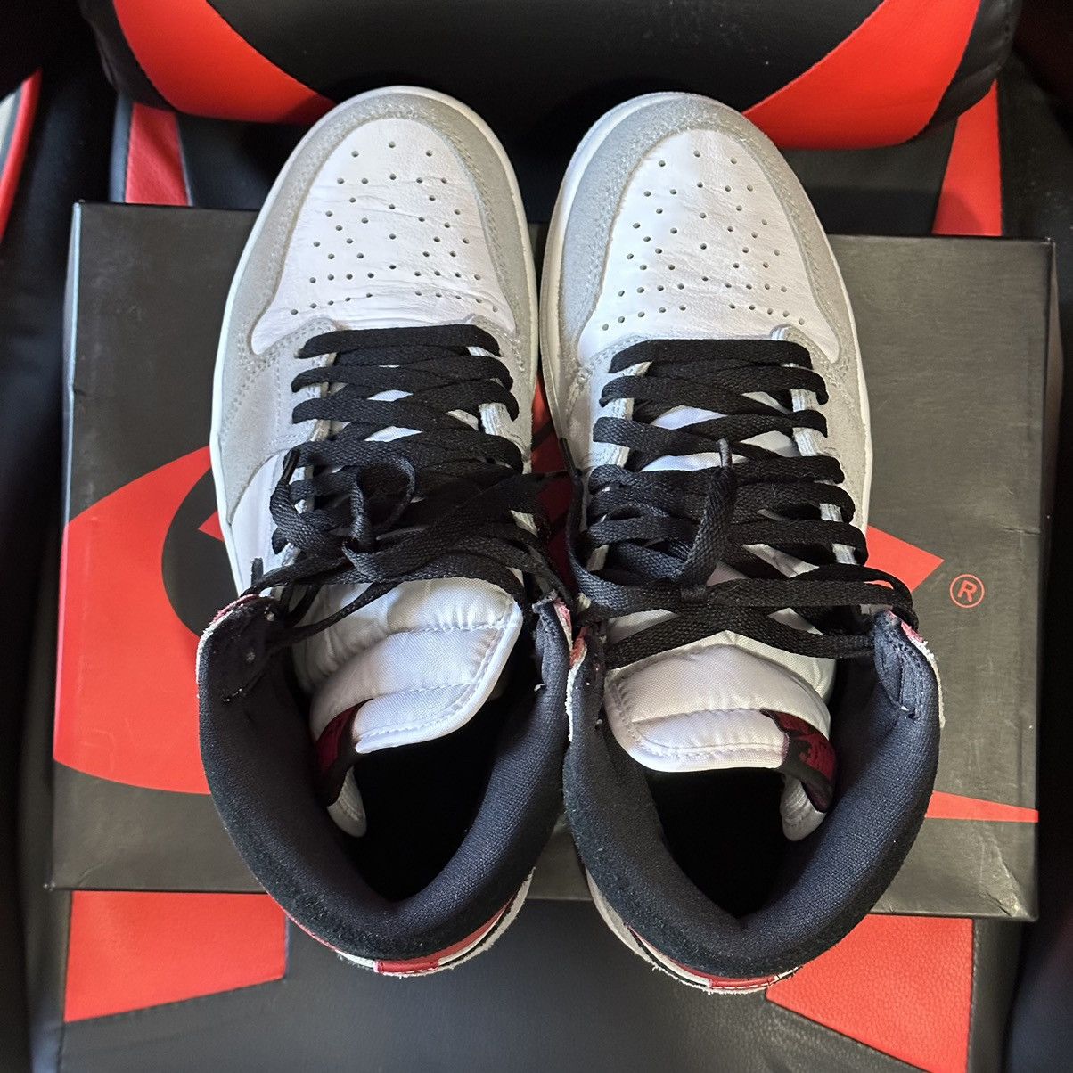 Jordan Brand × Nike Nike Air Jordan 1 Retro High Smoke Grey Size 8.5 555088-125 Size US 8.5 / EU 41-42 - 4 Thumbnail
