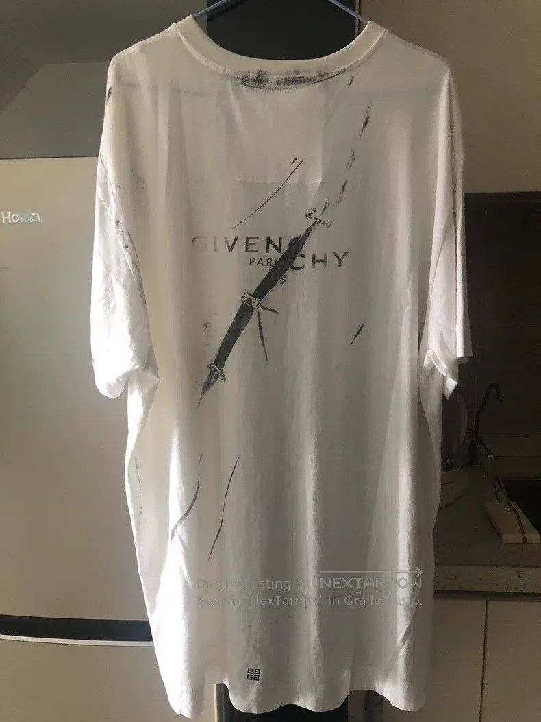 Givenchy Givenchy Pattern Printed Round Neck Casual Short Sleeve T- Size US M / EU 48-50 / 2 - 3 Thumbnail