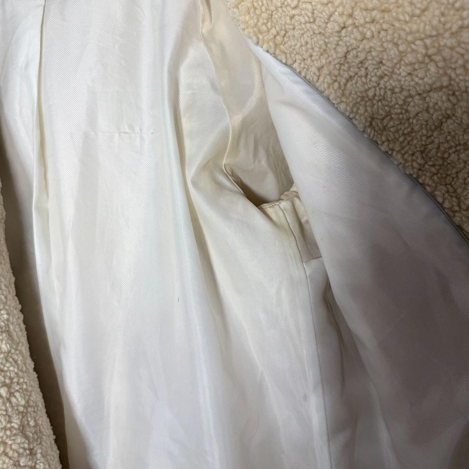 Banana Republic Banana Republic Coat Women's S Cream Sherpa Size S / US 4 / IT 40 - 3 Thumbnail