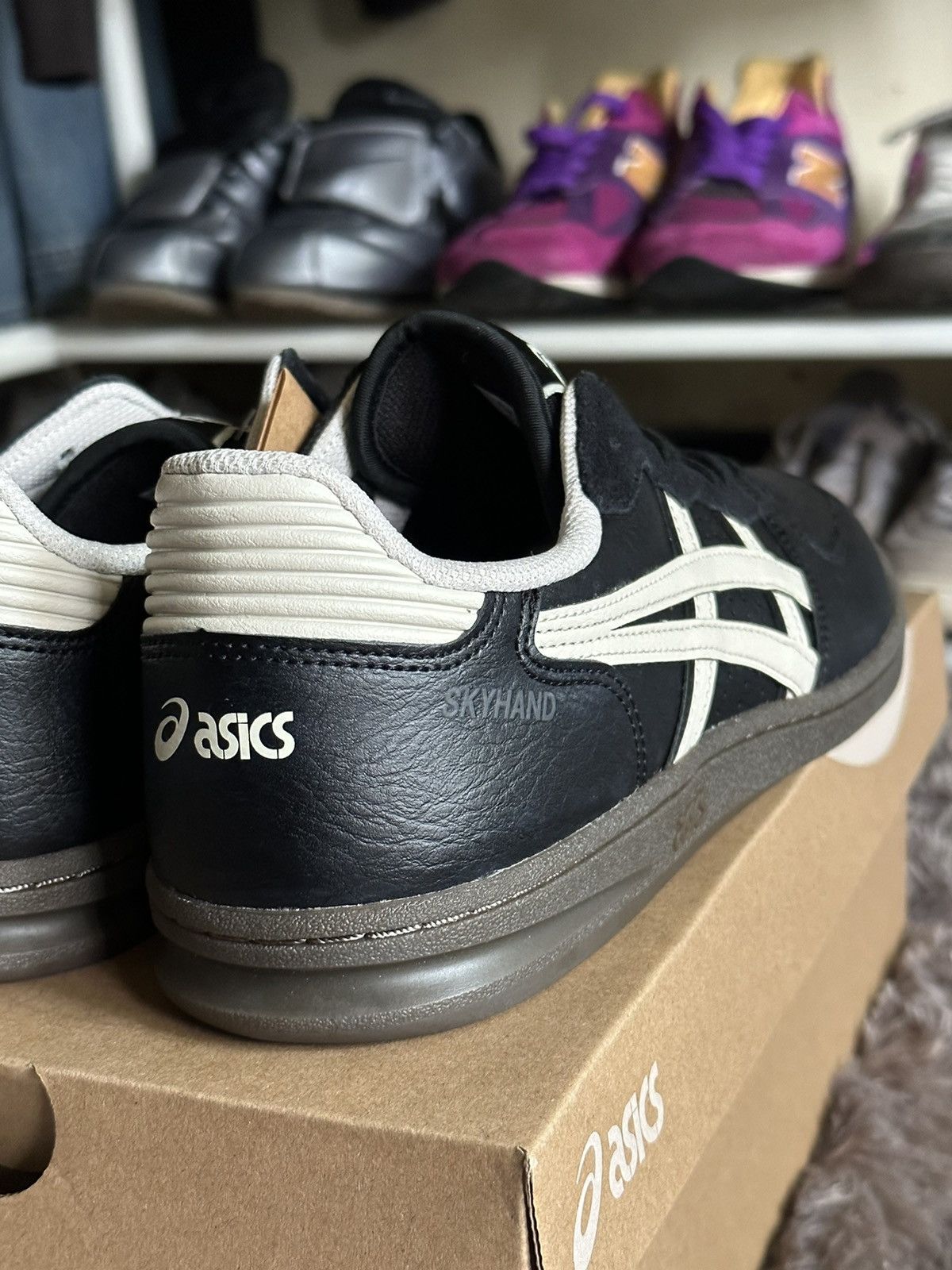Asics ASICS Skyhand OG "Black Oatmeal Size US 9.5 / EU 42-43 - 4 Thumbnail
