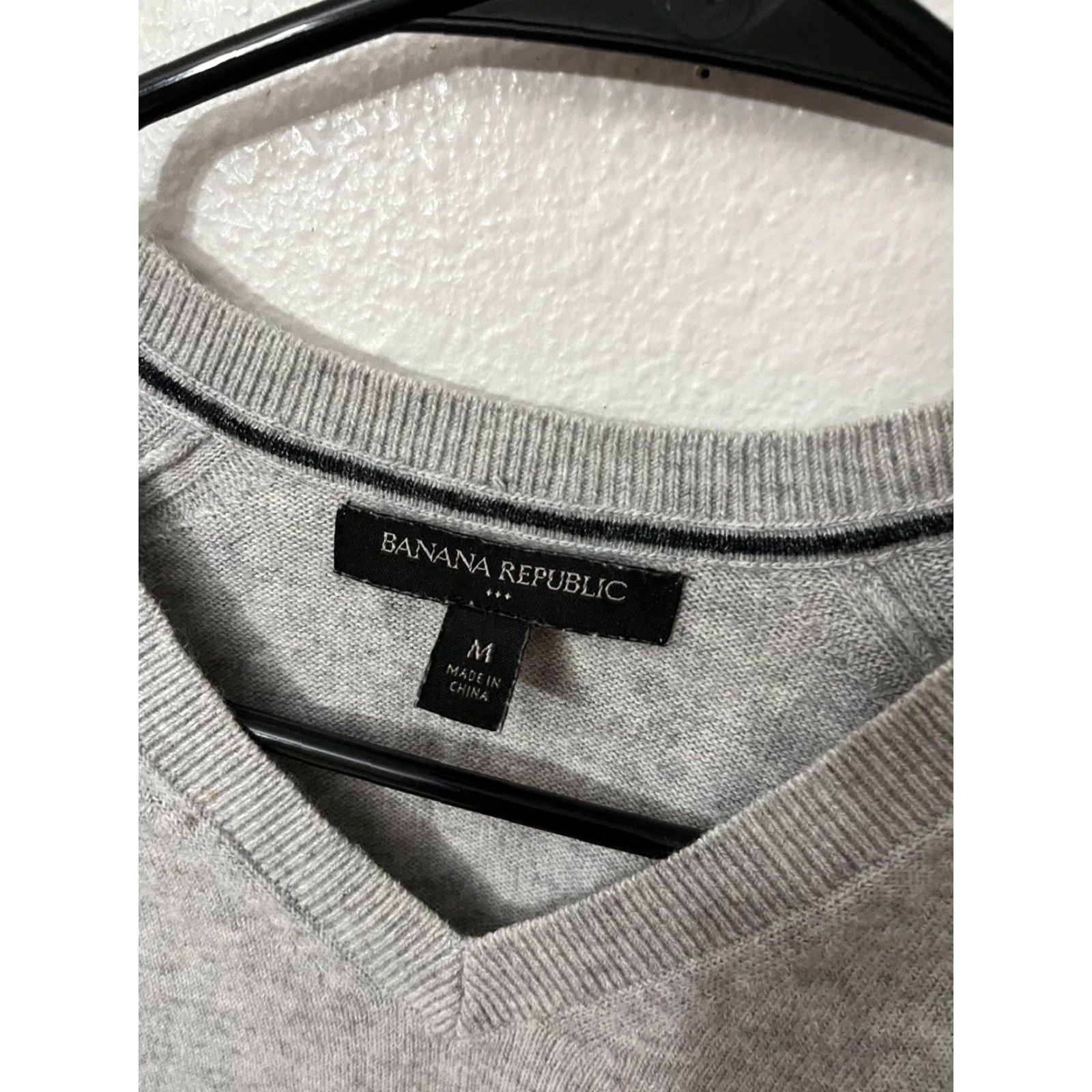 Banana Republic Banana Republic Sweater V-Neck Long Sleeve Gray Cotton Solid Men Size M Size M / US 6-8 / IT 42-44 - 3 Thumbnail