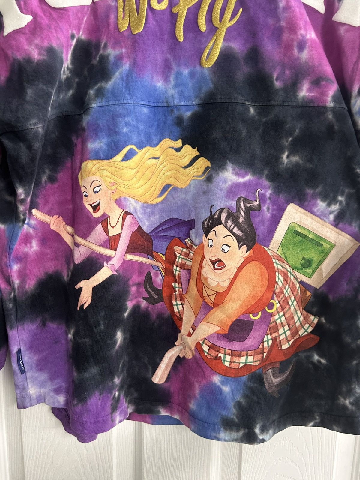 Disney Disney Parks Hocus Pocus ‘Tonight We Fly’ AOP Spirit Jersey Size US M / EU 48-50 / 2 - 7 Thumbnail
