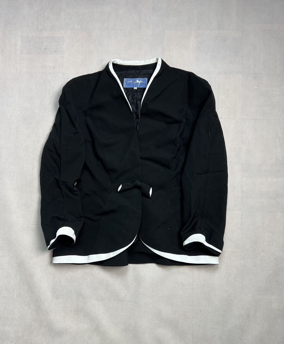 Mugler × Thierry Mugler × Vintage Unique Thierry Mugler 100% Worsted Wool Vintage 90s Tailored Size L / US 10 / IT 46 - 3 Thumbnail