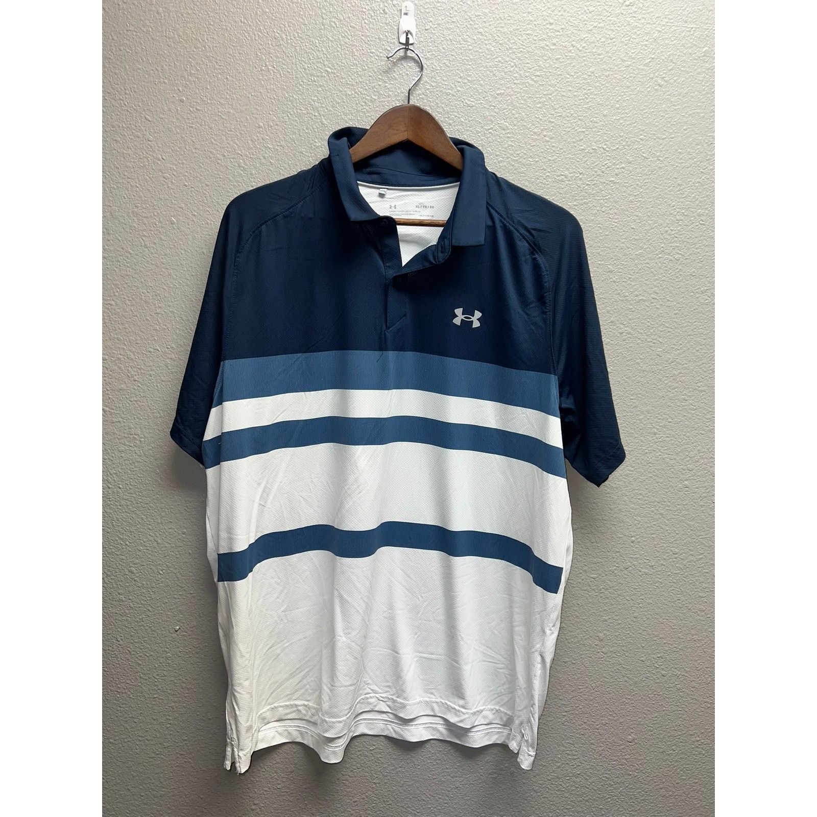 Under Armour Under Armour Polo Shirt Heatgear Heat Geat Striped Golf XL Size US XL / EU 56 / 4 - 1 Thumbnail