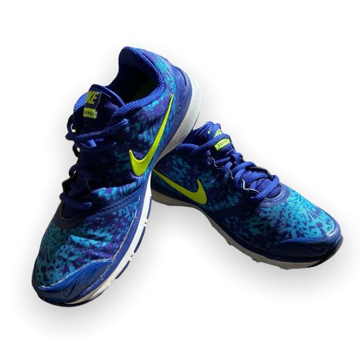 womens royal blue nike shoes