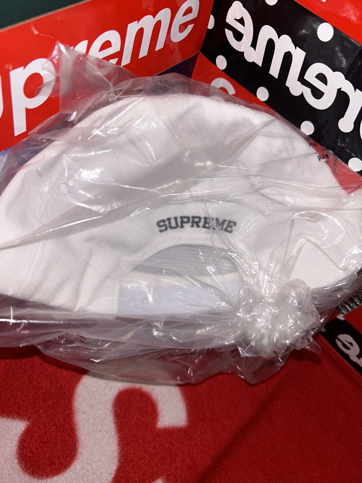 Supreme Supreme Futura Logo 5 Panel Cap FW20 NEW HAT Size ONE SIZE - 3 Thumbnail