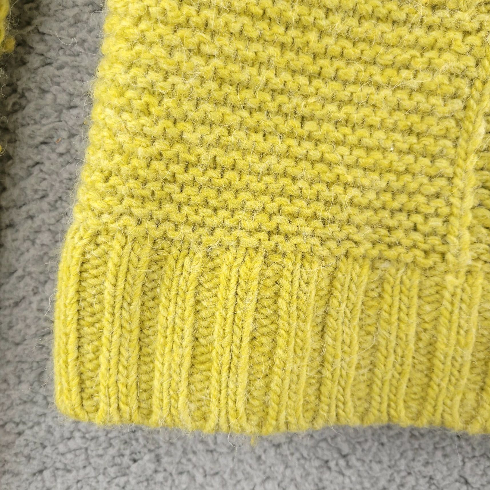 Banana Republic Banana Republic Womens Sweater Turtleneck Small Yellow Wool Blend Yarn Alpaca Size S / US 4 / IT 40 - 3 Thumbnail