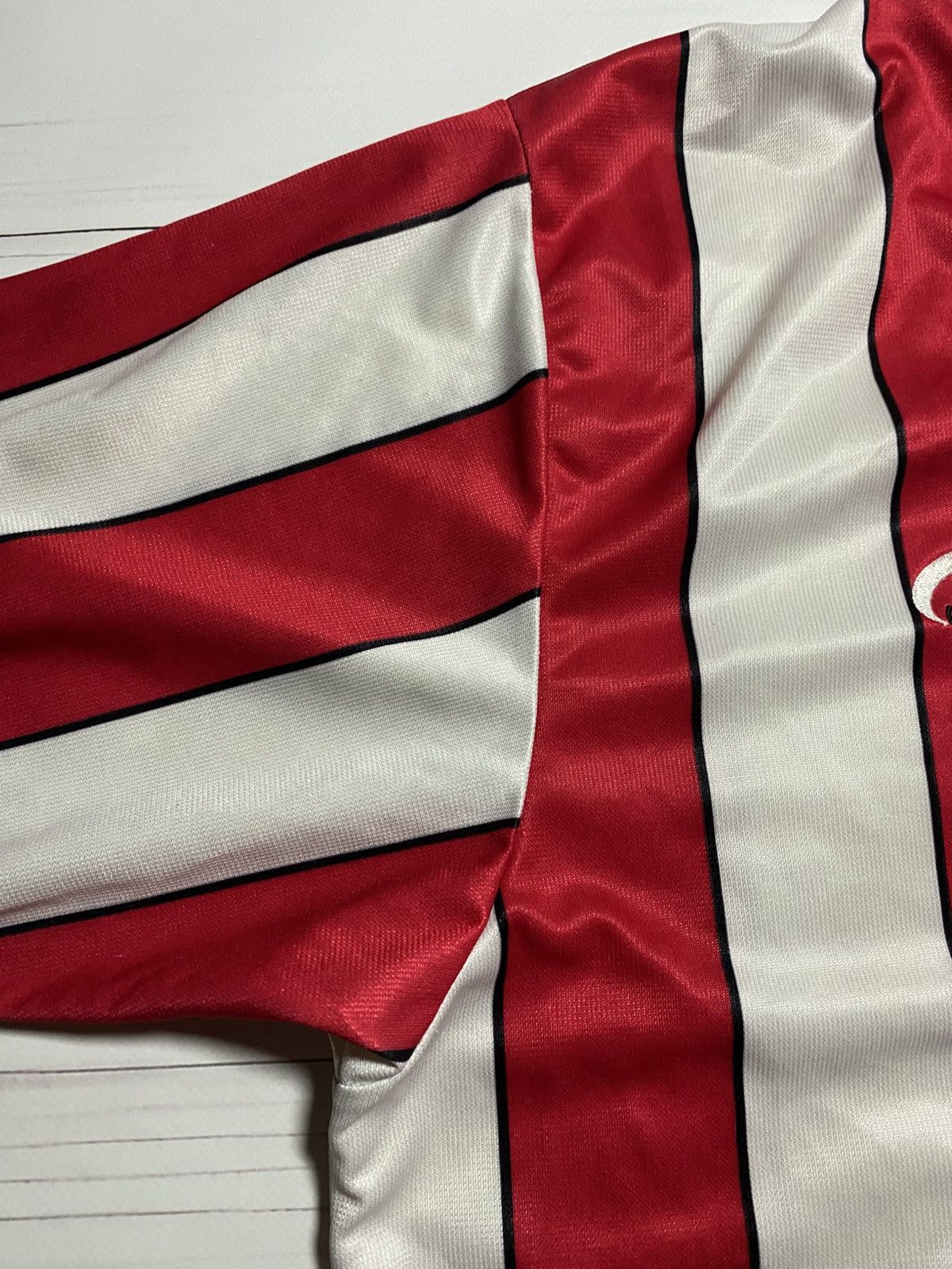 Vintage Vintage Southampton FC 2001/03 home football jersey t shirt Size US XL / EU 56 / 4 - 9 Thumbnail