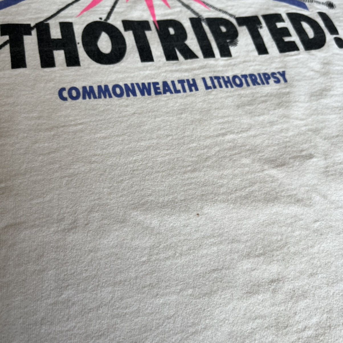 Vintage Vintage 90s Kidney Stone Busters Lithotripted Pharma T Shirt Size US XL / EU 56 / 4 - 8 Thumbnail