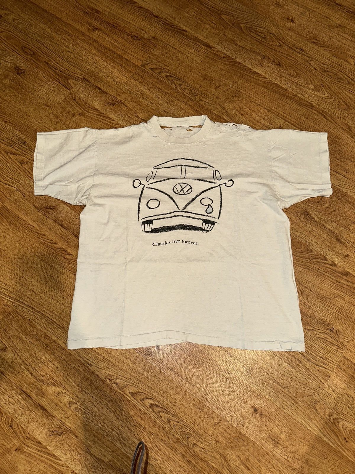 Vintage THRASH Vintage 90s Volkswagen Bus Classics Live Forever Tee Size US XL / EU 56 / 4 - 10 Thumbnail
