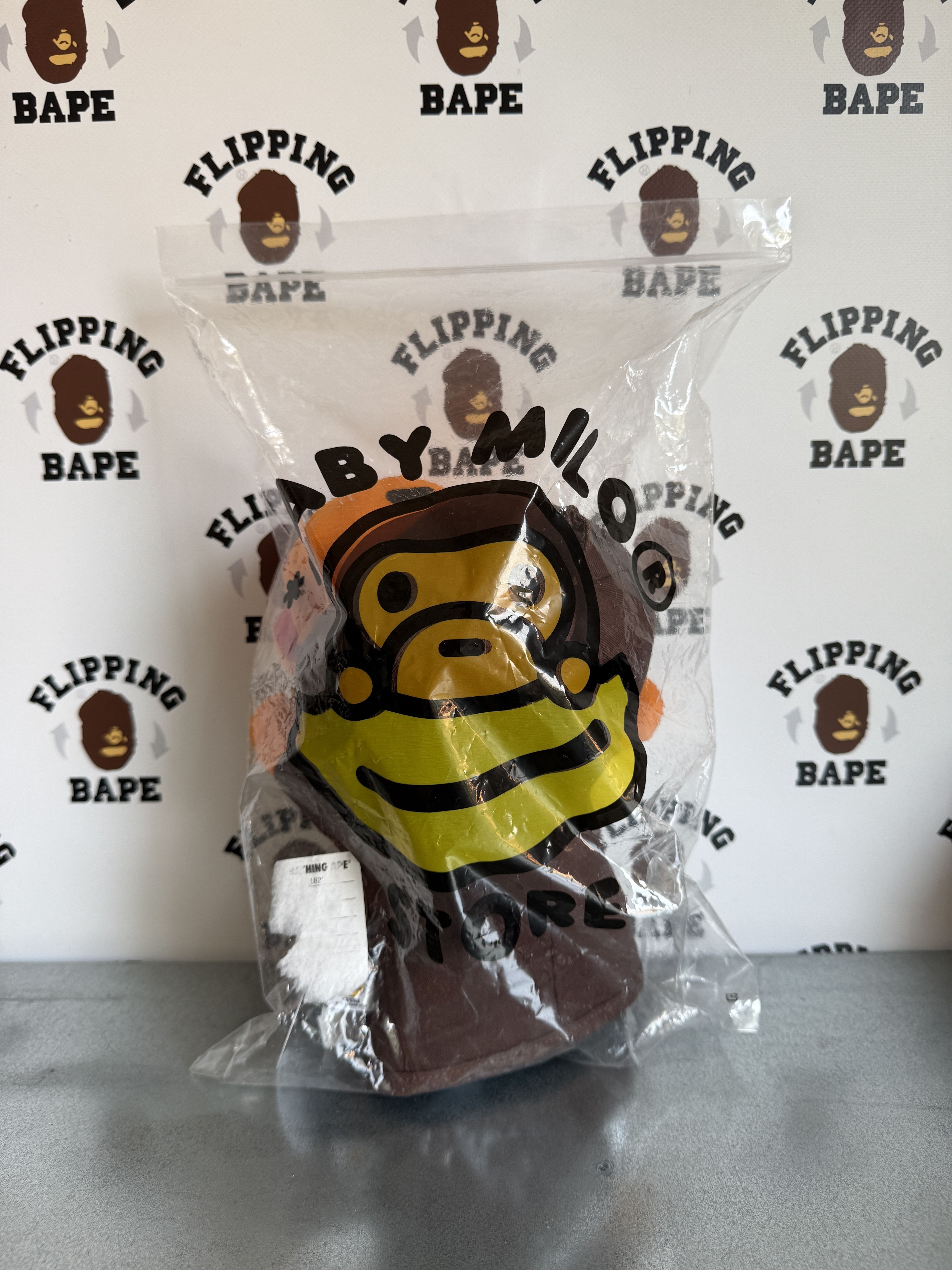 Bape BABY MILO OVEN GLOVE Size ONE SIZE - 13 Thumbnail