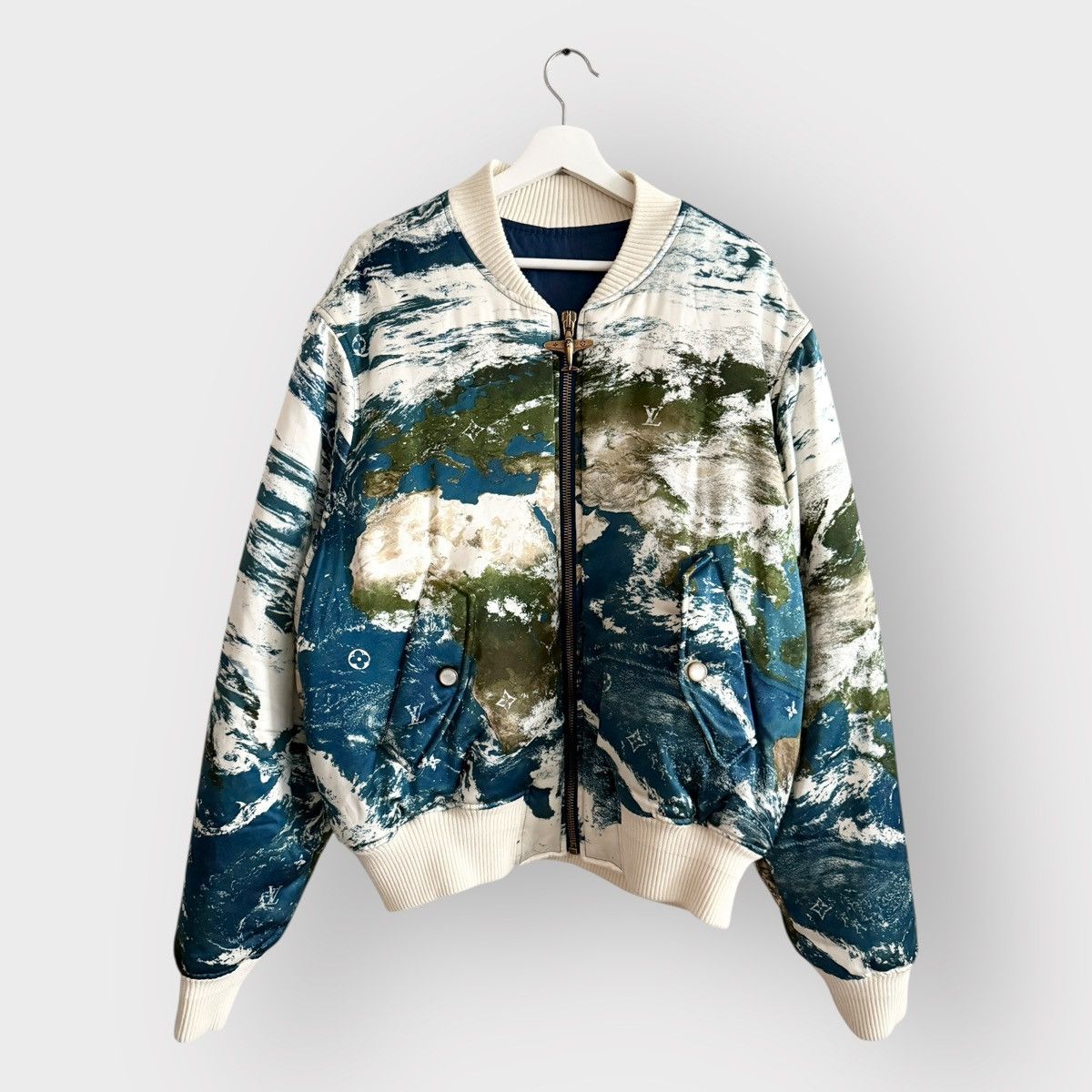 Louis Vuitton ARCHIVAL! Ss25 Louis Vuitton Earth Map Silk Bomber Jacket Size US XL / EU 56 / 4 - 1 Thumbnail