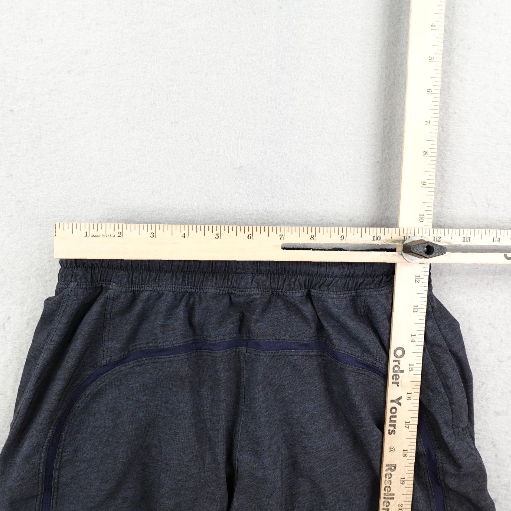 Lululemon Lululemon Shorts Mens Small Gray Lined Running Performance Athletic Workout Gym Size US 29 - 6 Thumbnail