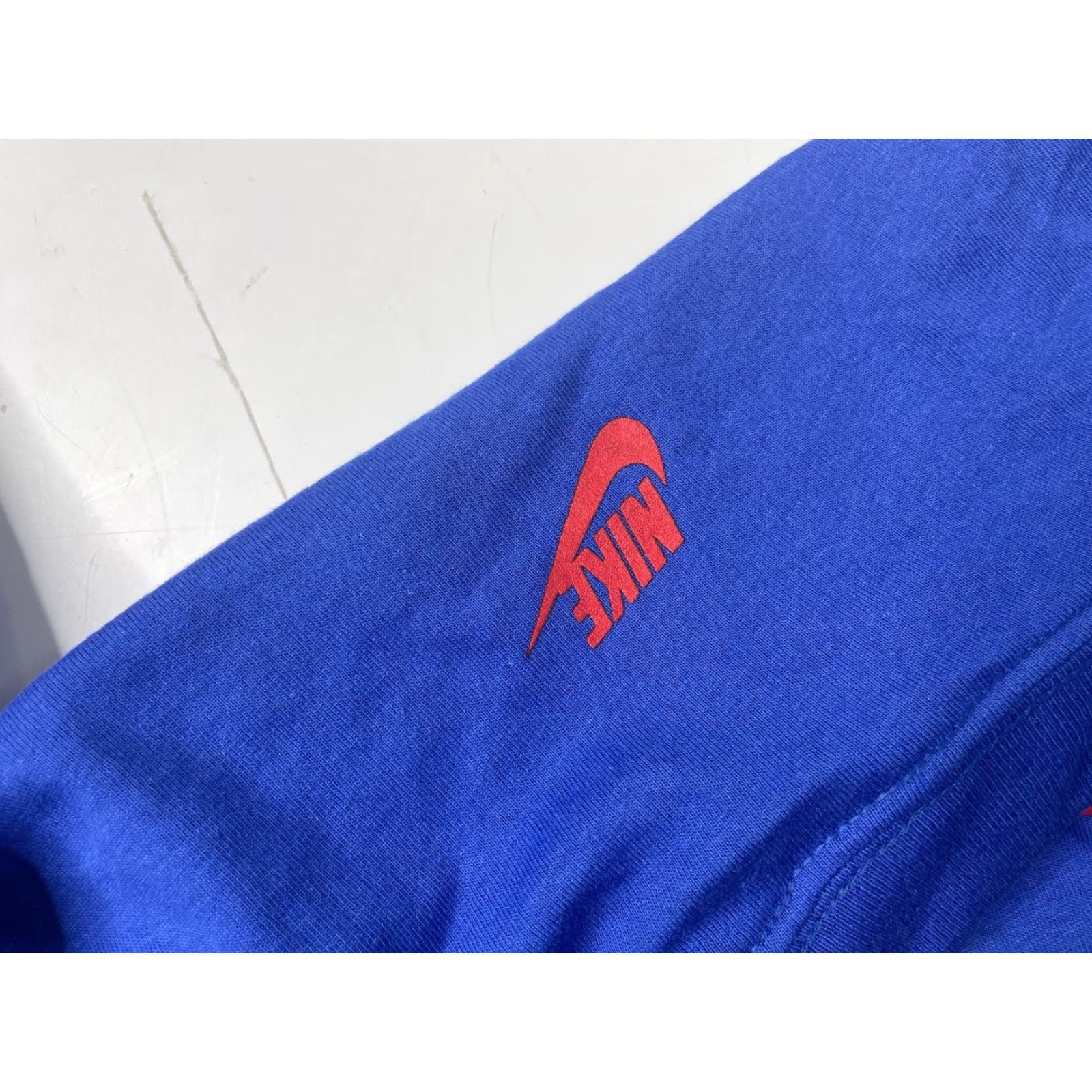 Nike VINTAGE Nike T-Shirt Blue Mens Short Sleeve Round Neck 90s Collegiate Medium USA Made Nike Logo Stitch Size US M / EU 48-50 / 2 - 5 Thumbnail