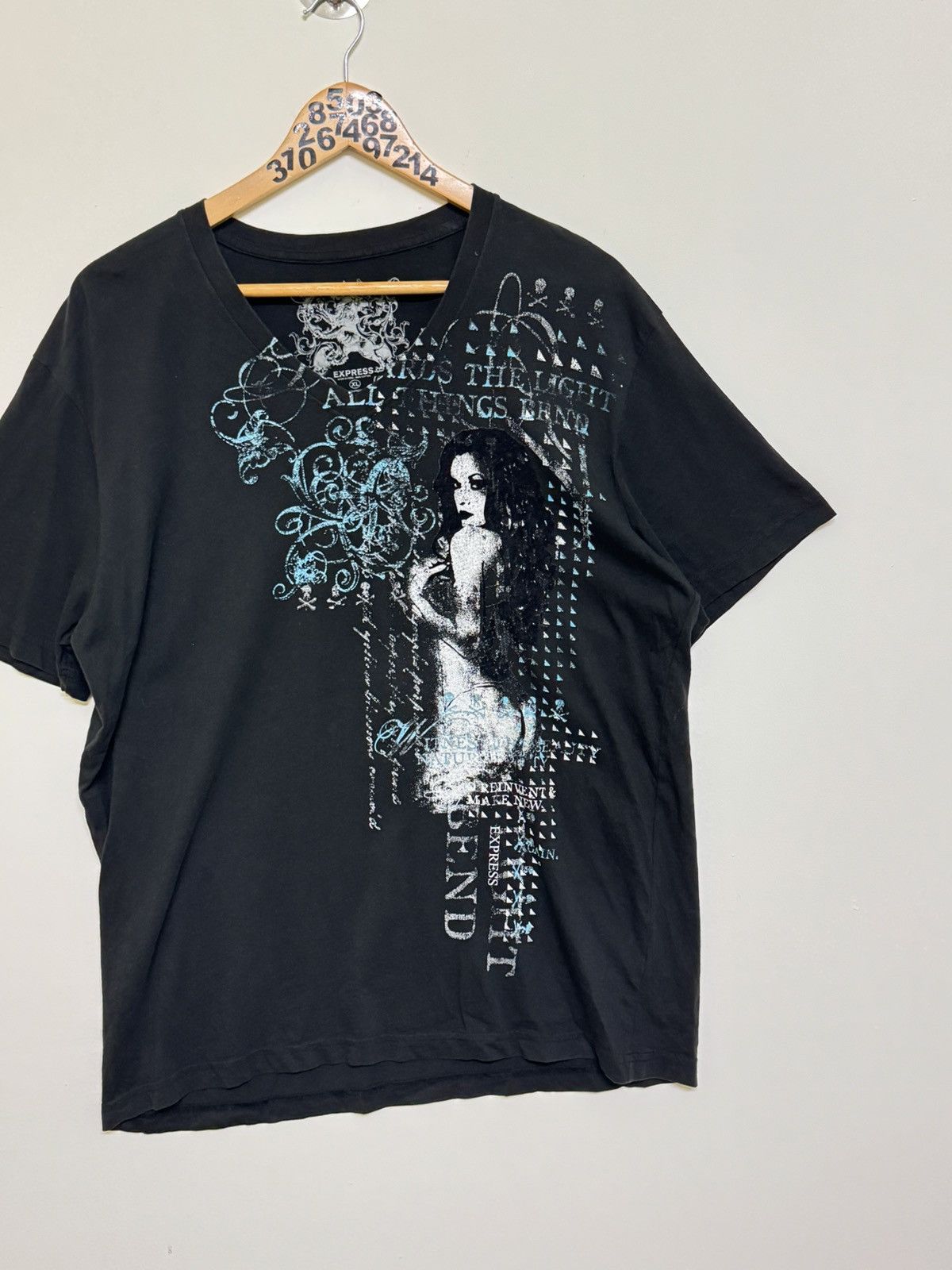 14th Addiction Express Sexy Girl Art Photo Emo Stylish Girl V Neck Size US L / EU 52-54 / 3 - 5 Thumbnail