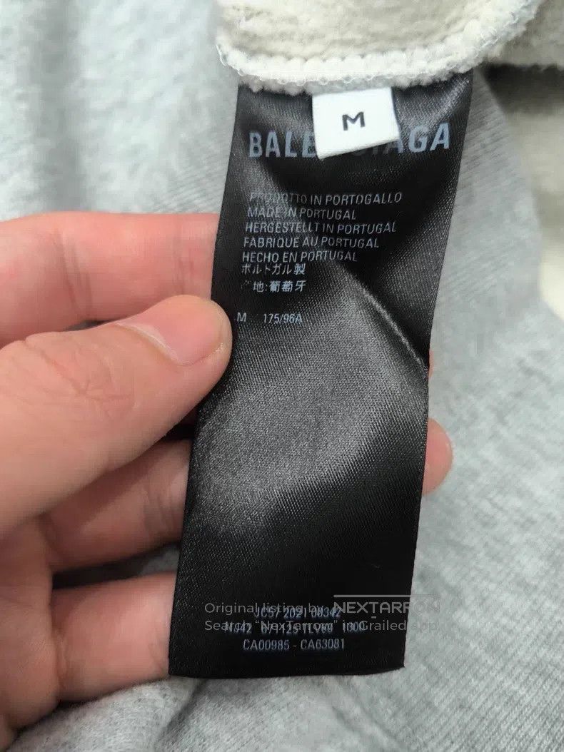 Balenciaga Balenciaga Football Manchester United Hoodie Size US M / EU 48-50 / 2 - 6 Thumbnail