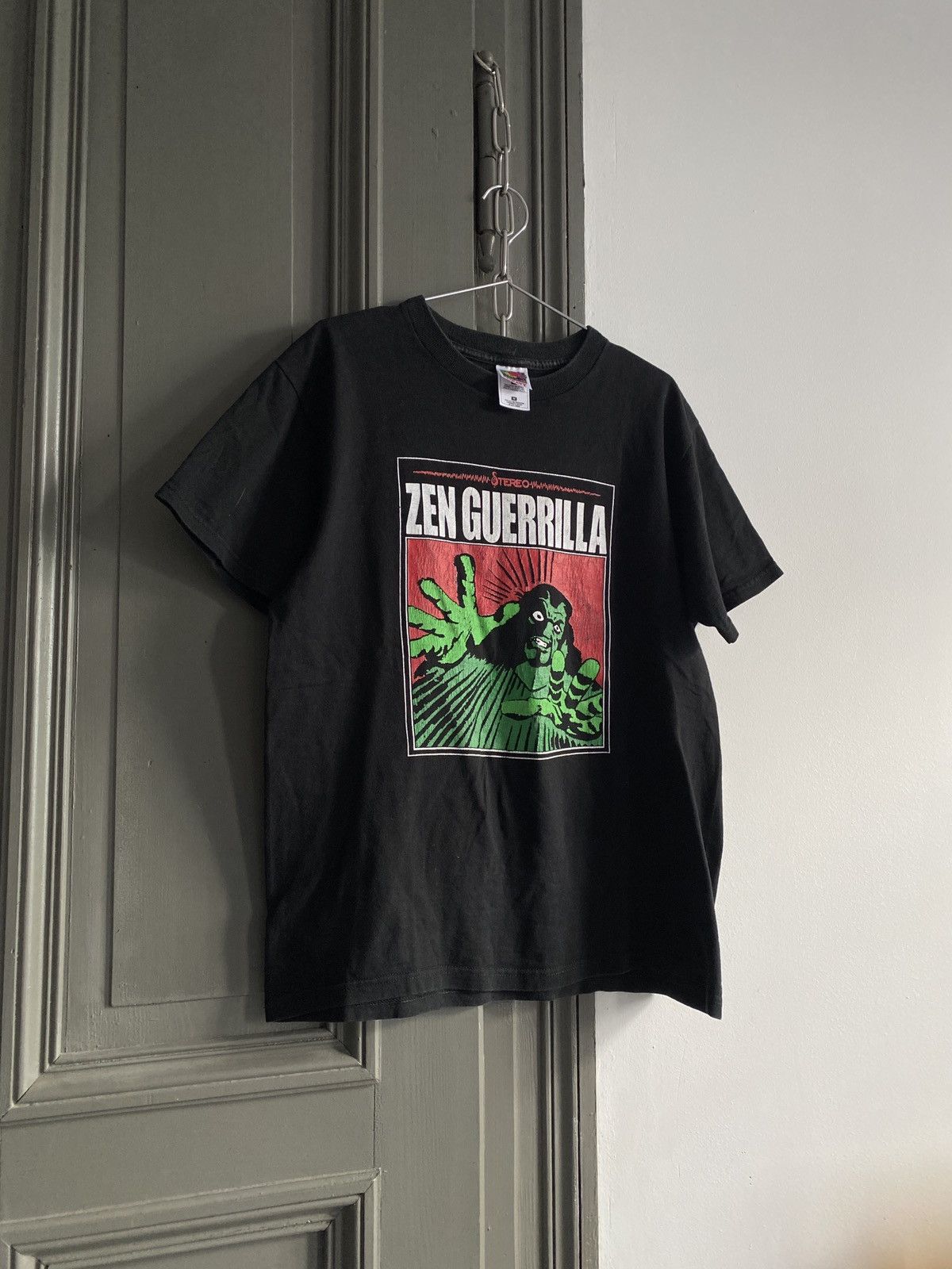 Band Tees × Vintage Zen Guerrilla Vintage 90s T-Shirt Band Tee Rock Size US M / EU 48-50 / 2 - 3 Thumbnail