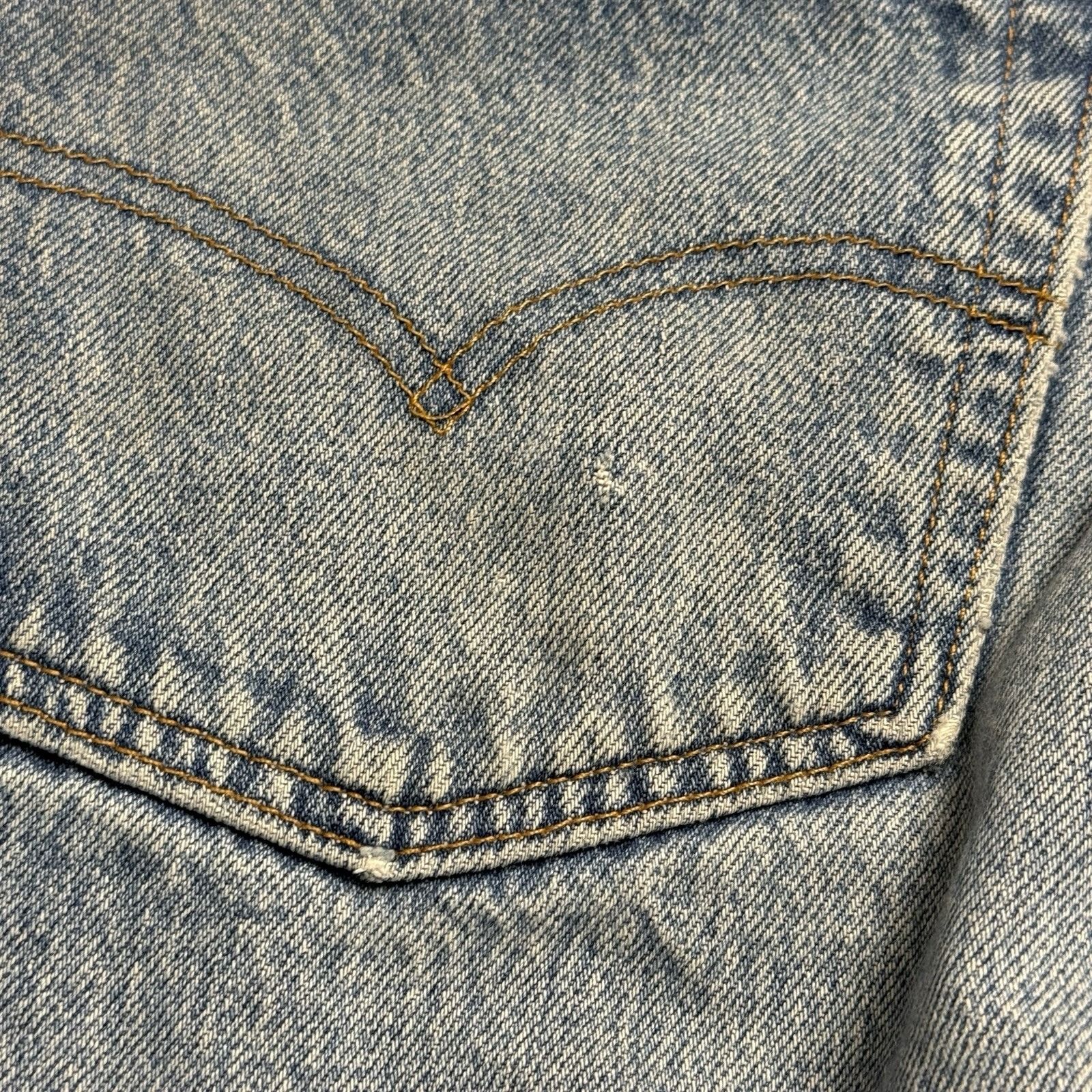 Levi's Vintage Levis 501 Jeans Mens 44x30 (40x27) Faded Blue USA Size US 44 / EU 60 - 9 Thumbnail