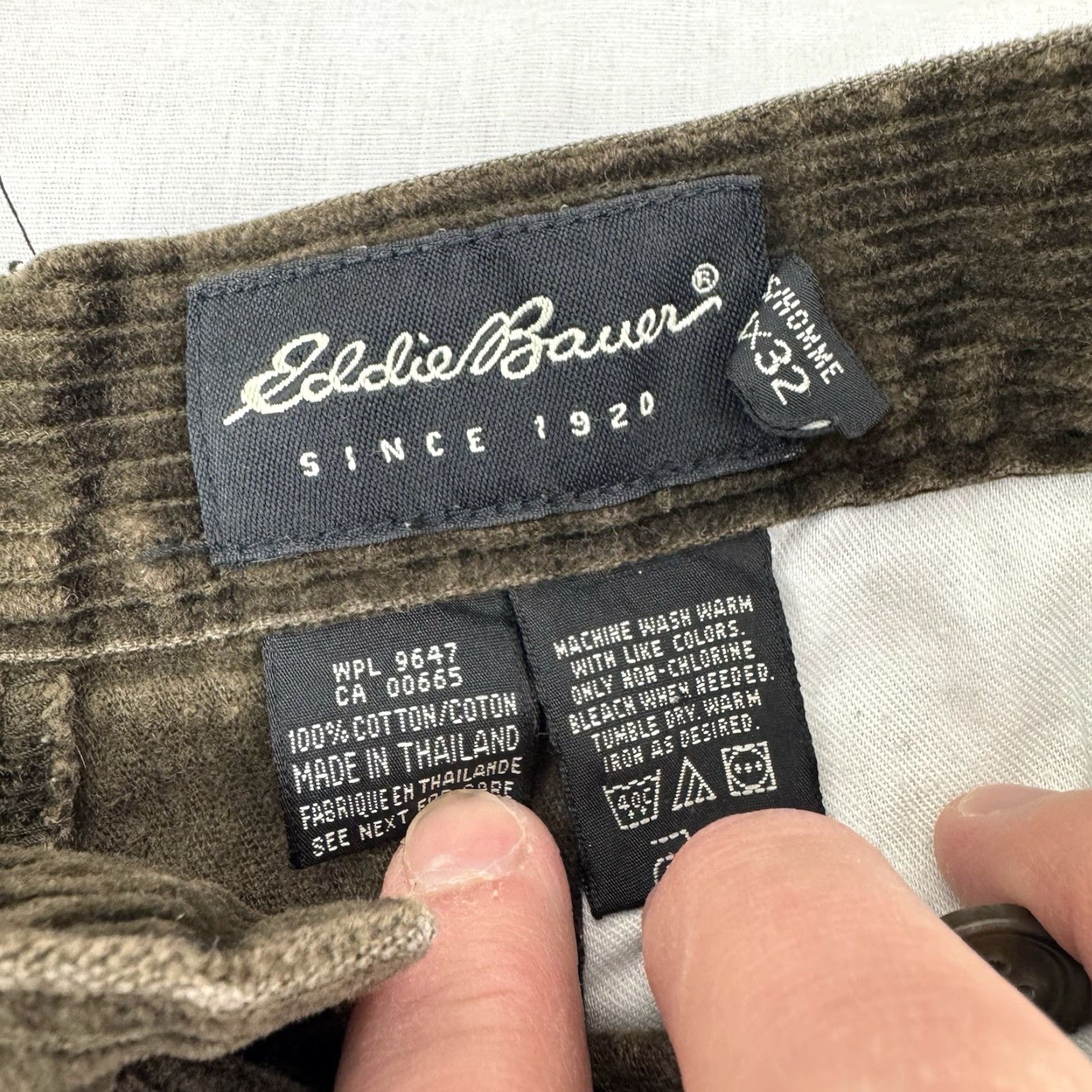 Eddie Bauer VINTAGE Eddie Bauer Pants Regular 34x32 Brown Corduroy Hipster Chino Casual Mens 90s Size US 34 / EU 50 - 4 Thumbnail
