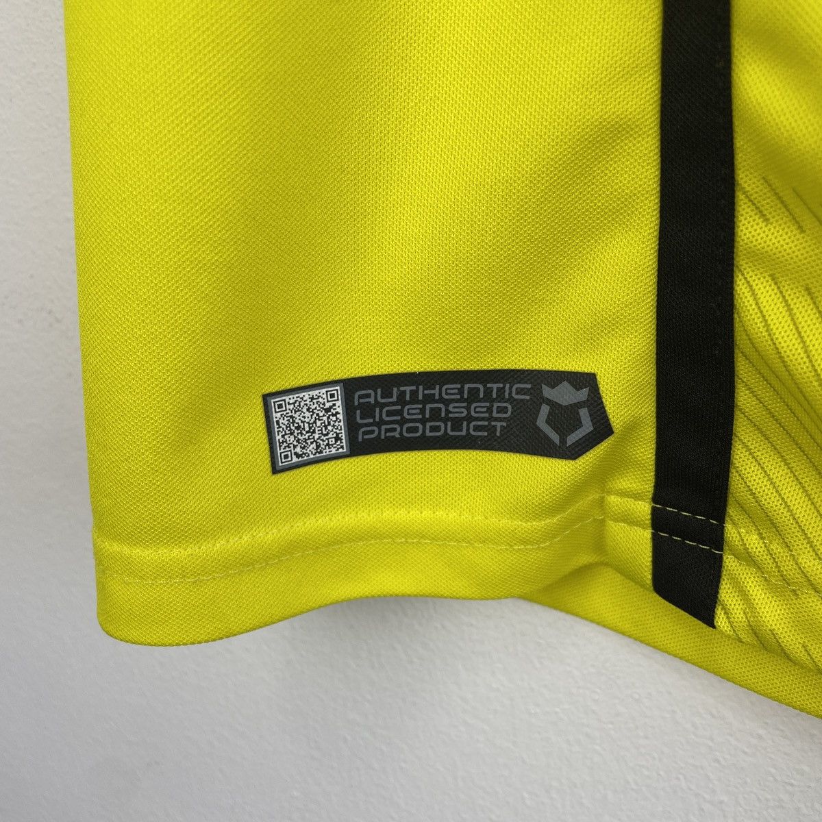 Puma Borussia Dortmund Home Puma Jersey Men’s Shirt 2013/2014 Size US L / EU 52-54 / 3 - 7 Thumbnail