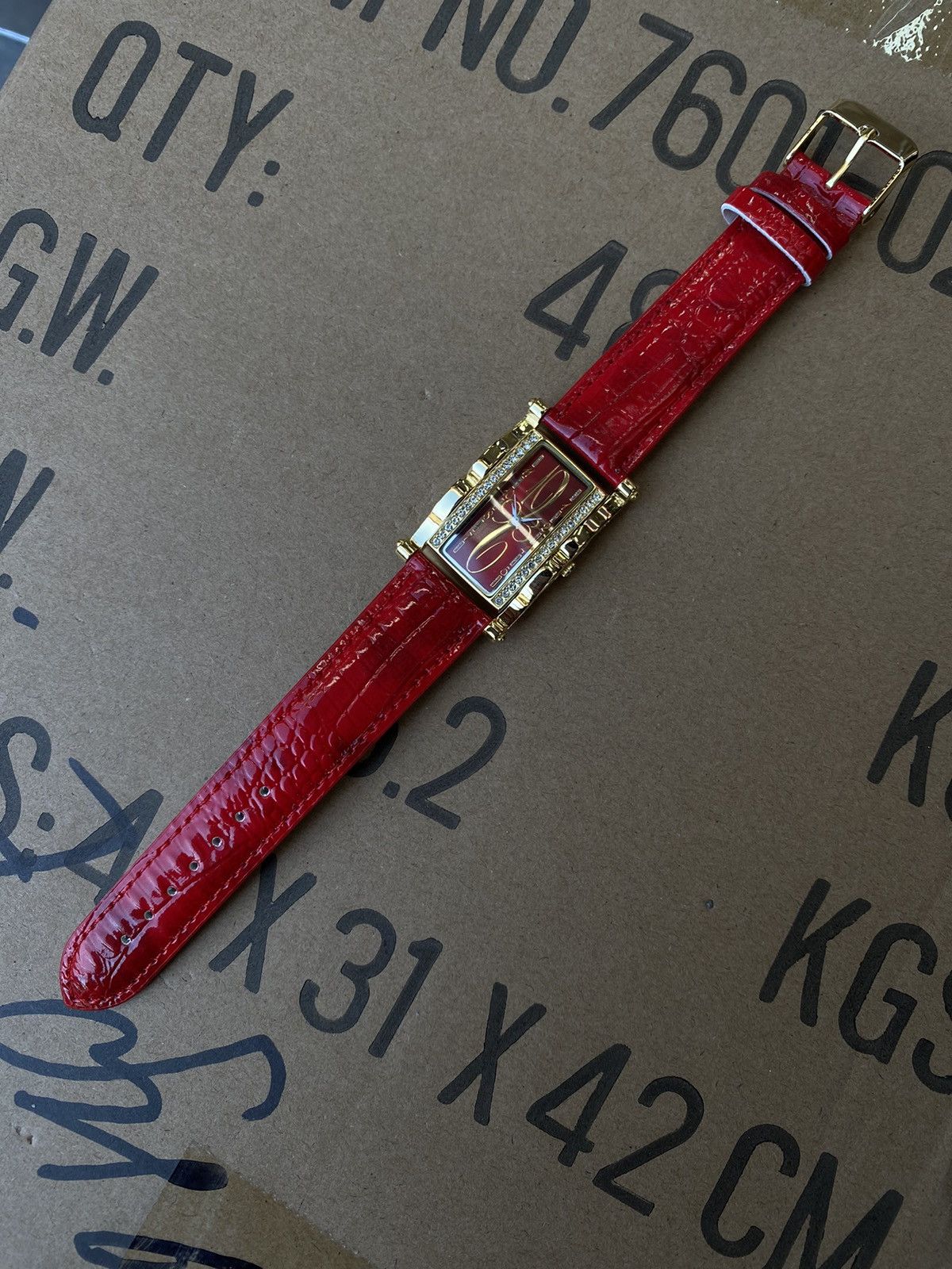Vintage Red Luxury Wristwatch with Crystals - Japanese Brand Size ONE SIZE - 1 Thumbnail