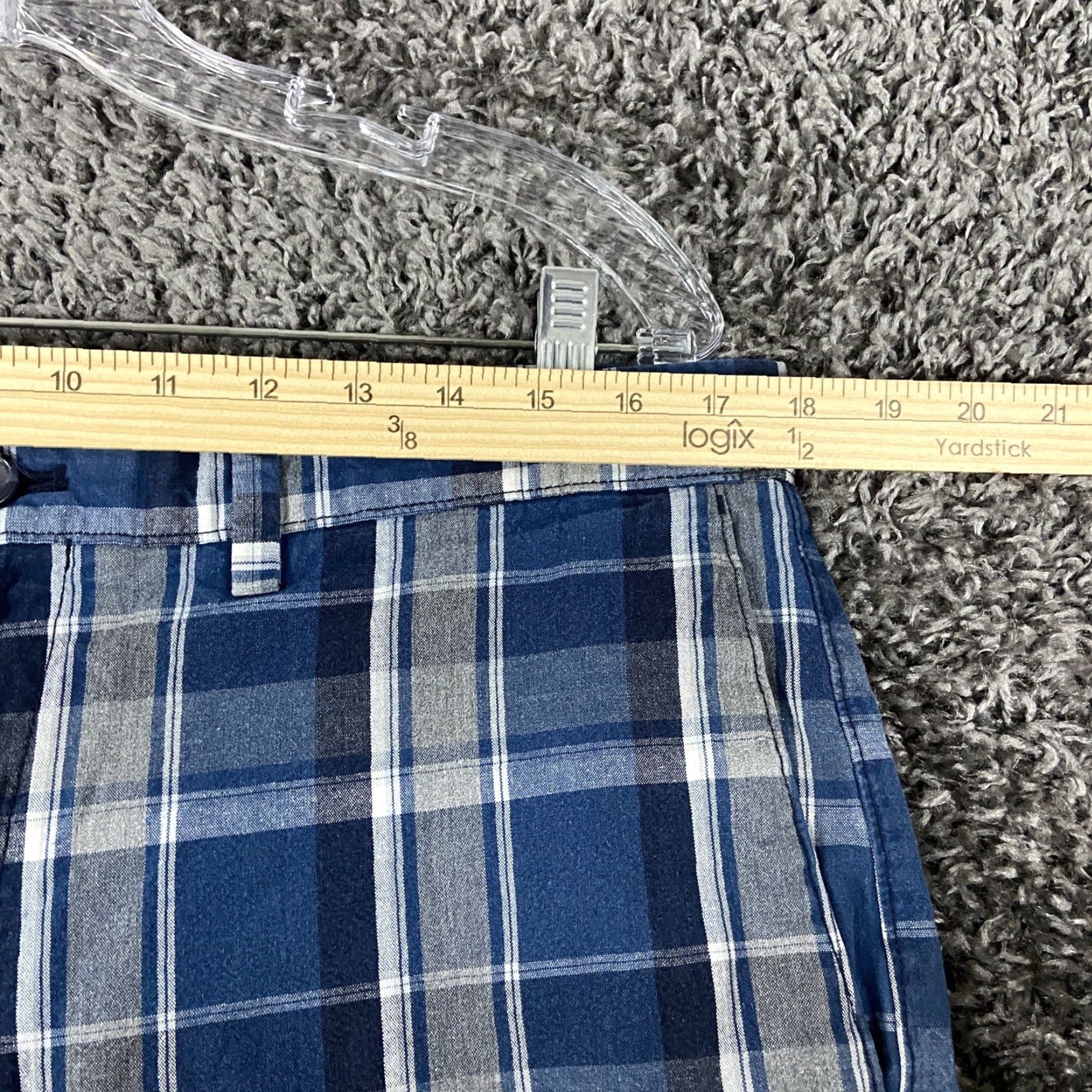 Banana Republic Banana Republic Shorts 35 Blue Plaid Chino Mens Size US 35 - 5 Thumbnail