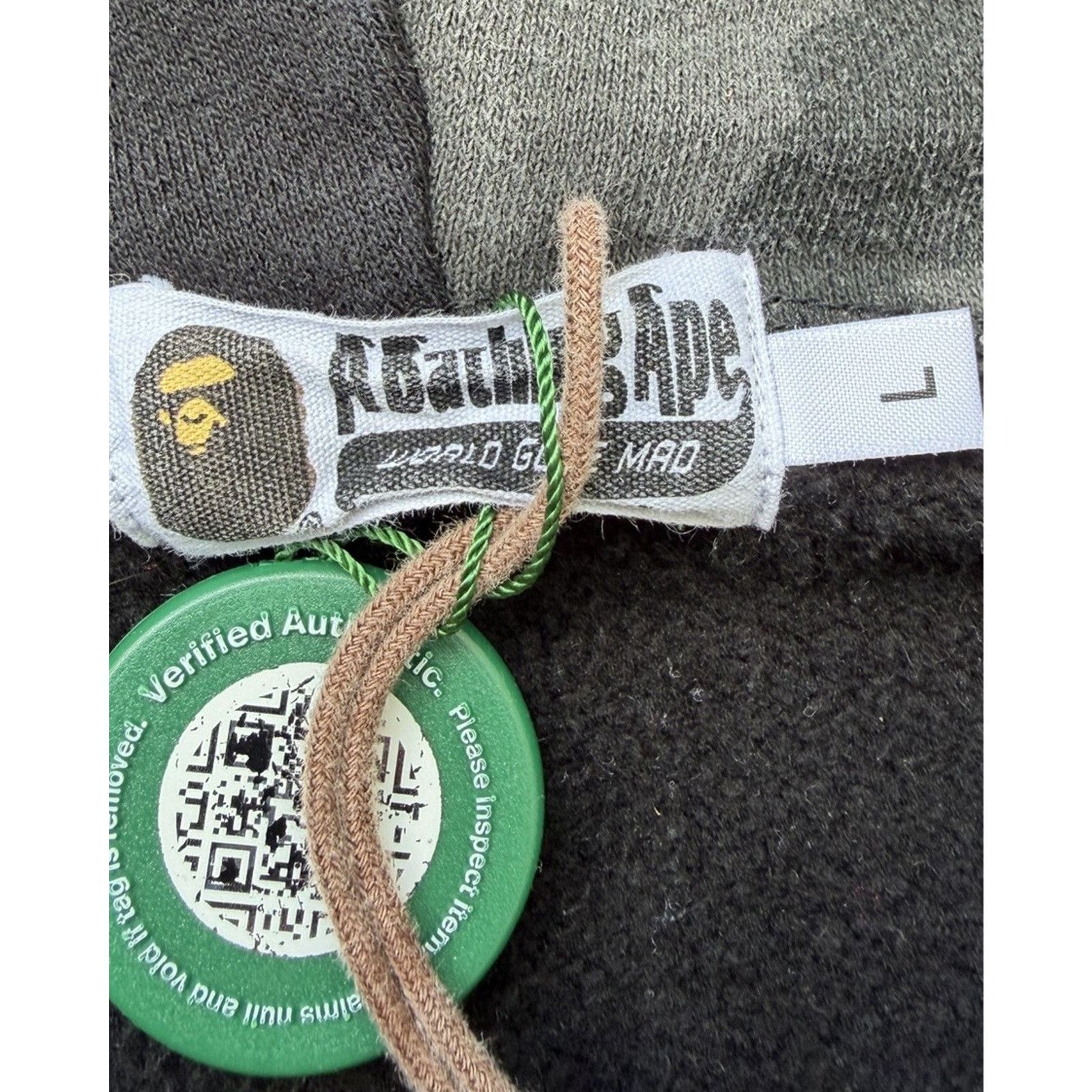 Bape Size L (Fits M) - Bape x DC Comics Batman Full Zip Hoodie Size US L / EU 52-54 / 3 - 9 Thumbnail
