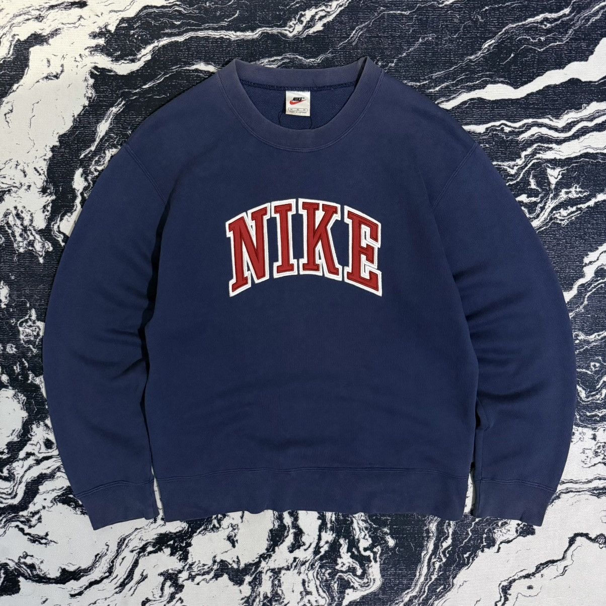 Vintage Vintage nike swoosh sweatshirt crewneck Size US M / EU 48-50 / 2 - 1 Thumbnail