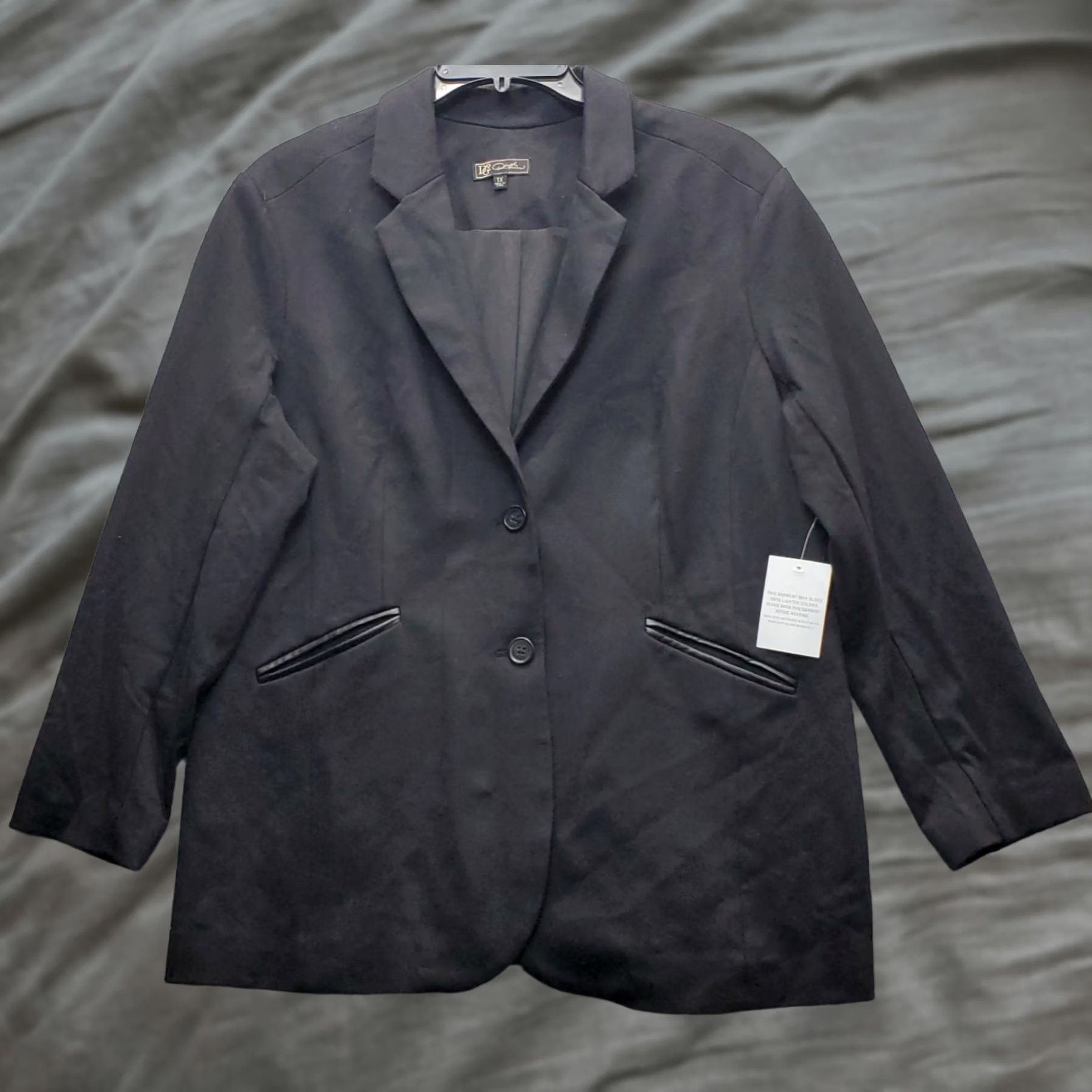 Vintage DG2 by Diane Gilman Blazer Womens 1X Black Faux Leather Trim Pockets Notch Lapel Blazer Jacket Women 1X Black NWT Mens Womens Size XL / US 12-14 / IT 48-50 - 1 Thumbnail