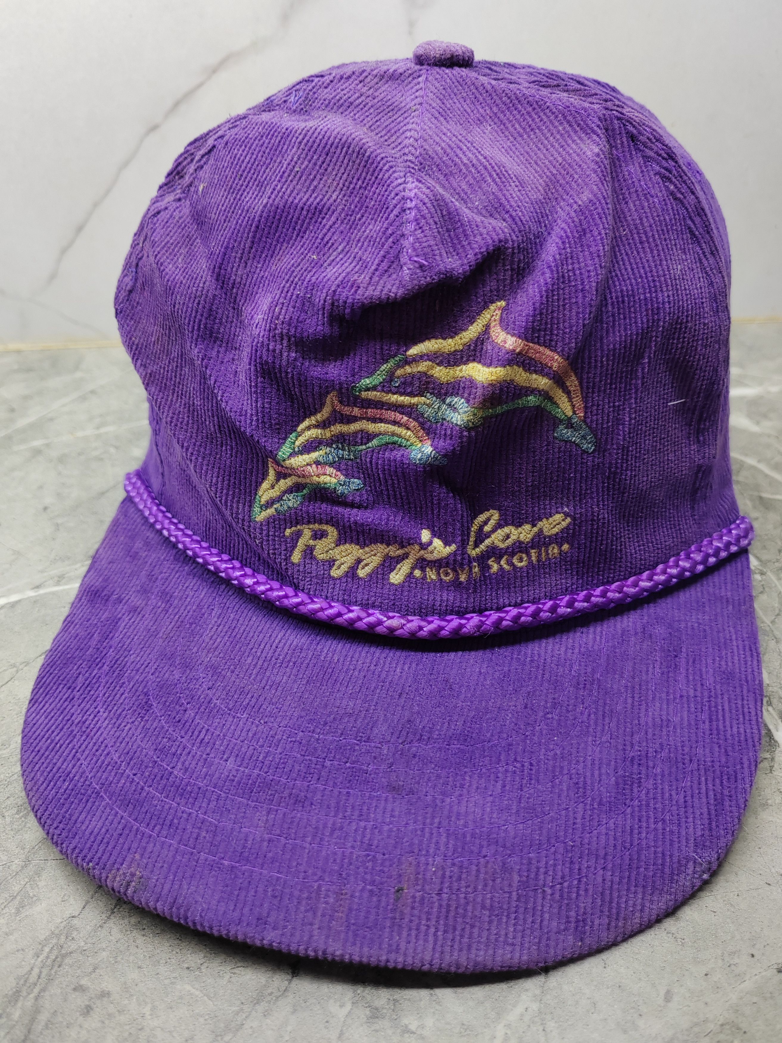 Vintage Vintage Peggy's Cove Nova Scotia Corduroy Cap Hat Size ONE SIZE - 1 Thumbnail