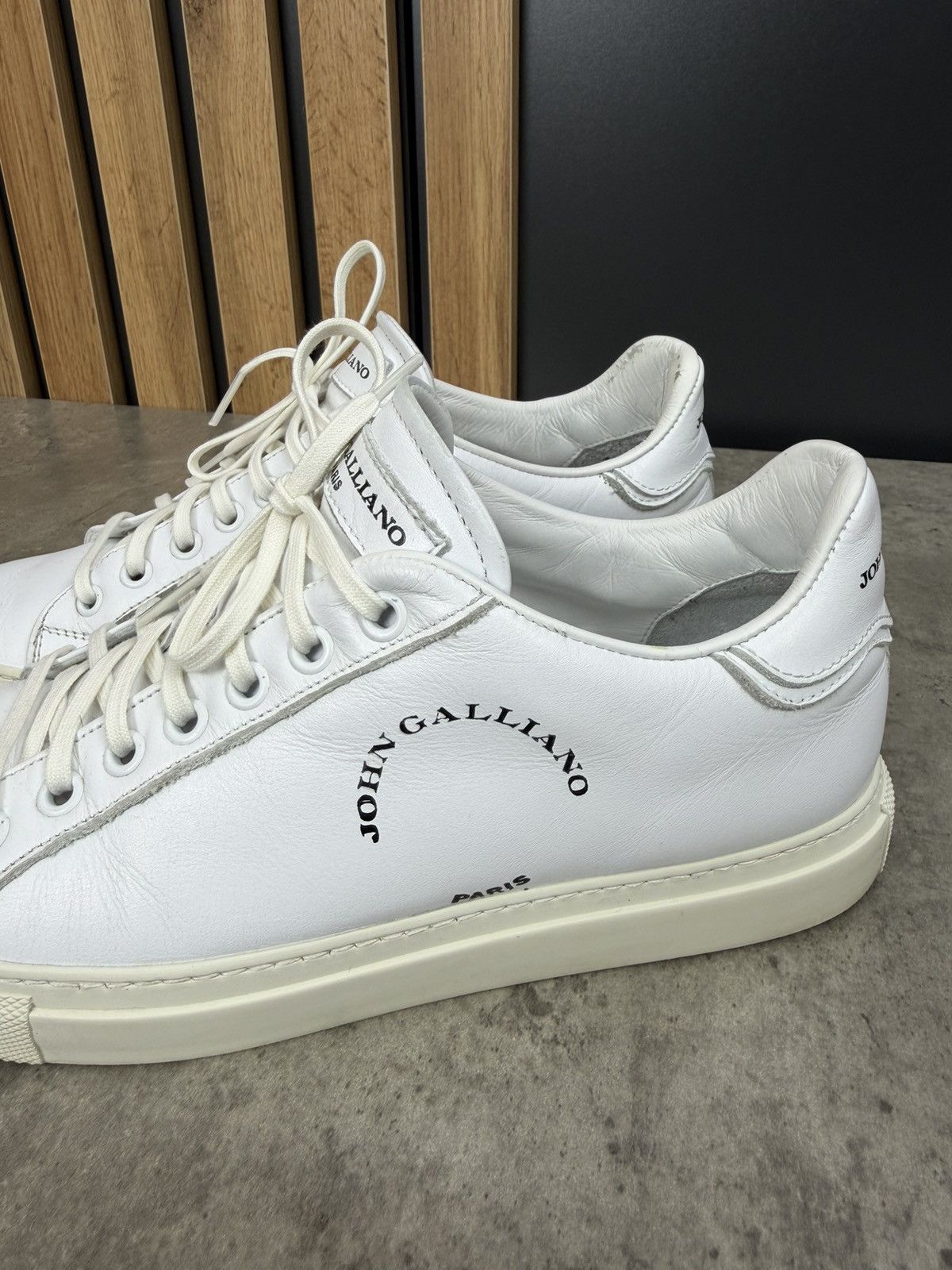 John Galliano John Galliano Paris White Leather Sneakers Size 38 Size US 8 / IT 38 - 3 Thumbnail