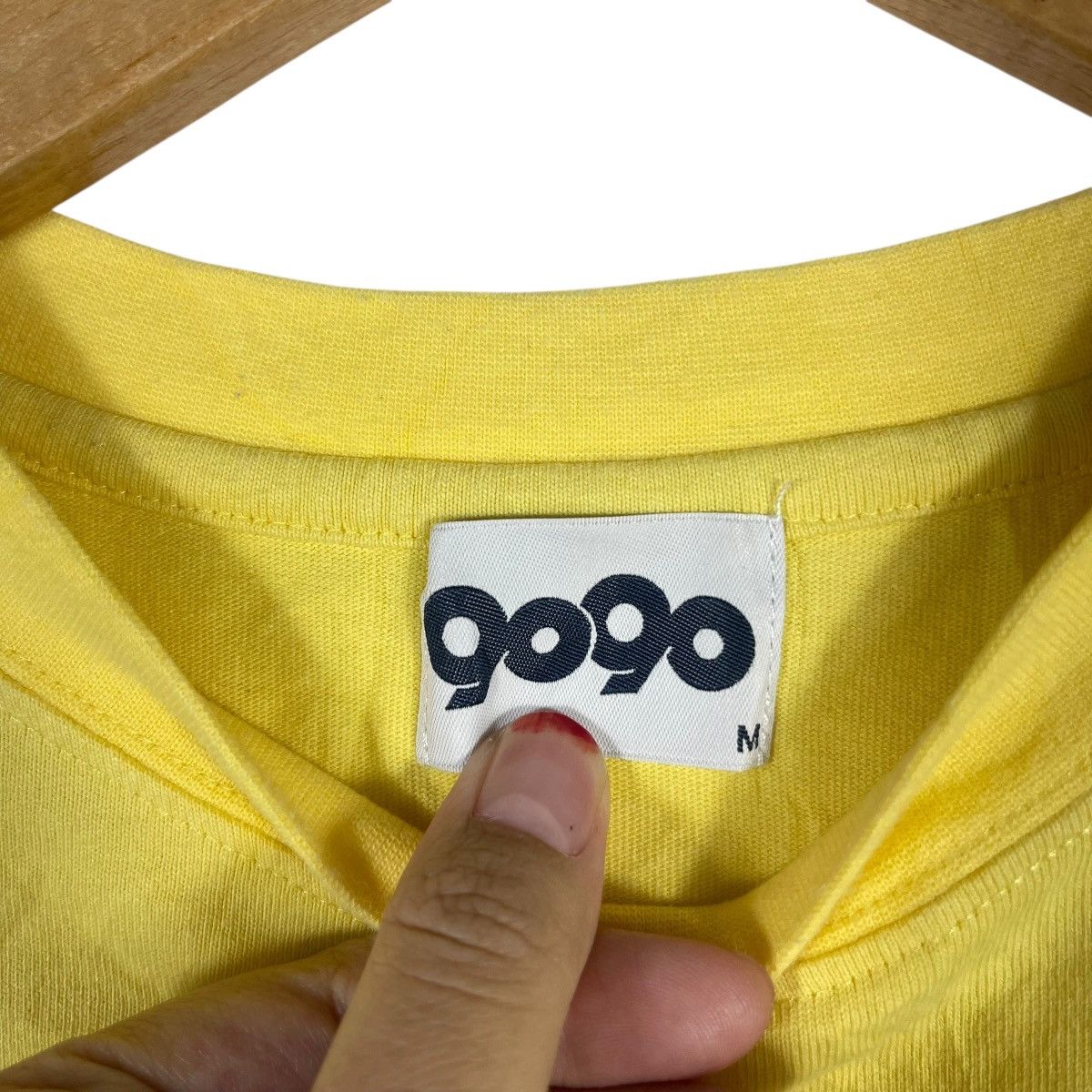 Vintage 9090 Skull Headphones Graphic T-Shirt | Japanese Streetwear Size US M / EU 48-50 / 2 - 4 Thumbnail