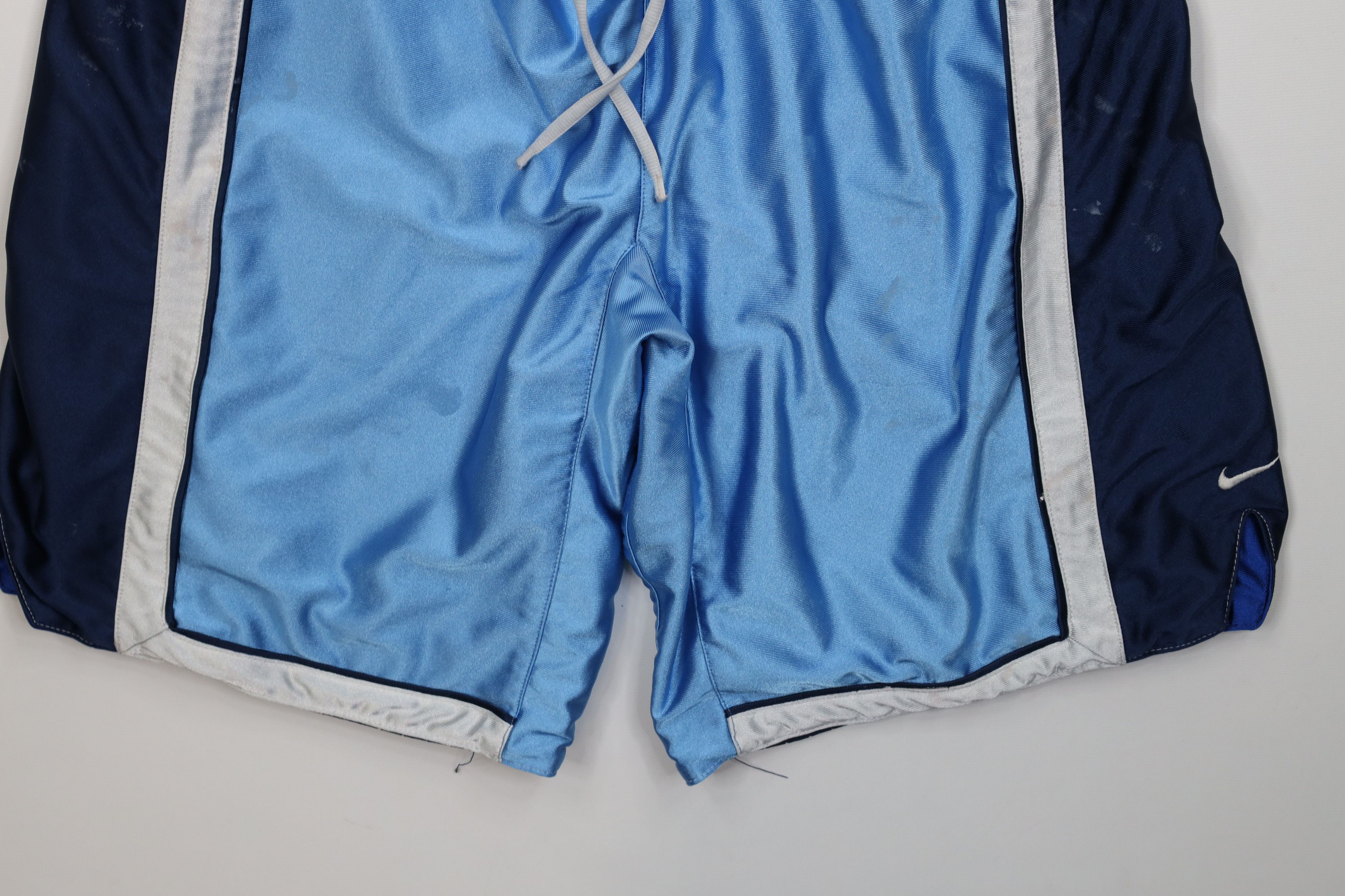 Nike Vintage 90s Y2K Nike Heavyweight Reversible Shorts Size US 34 / EU 50 - 4 Thumbnail